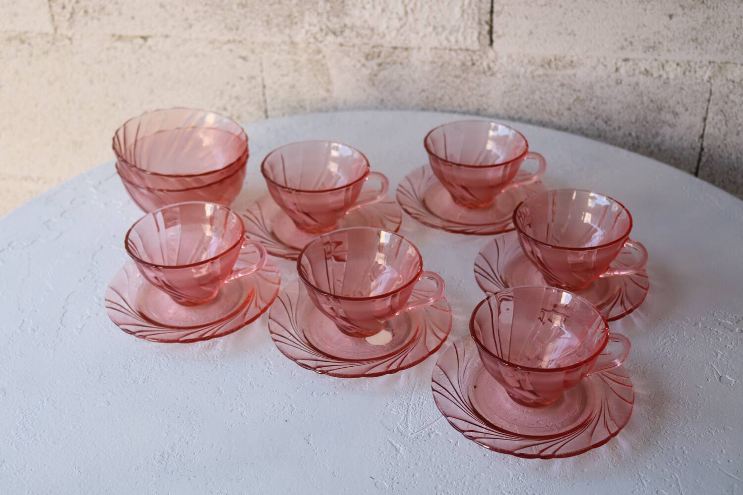 Rosaline moulded pink glass service – 6 cups + 6 saucers + 2 bowls