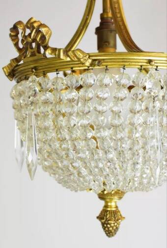 Bronze chandelier and Louis XVI pendants