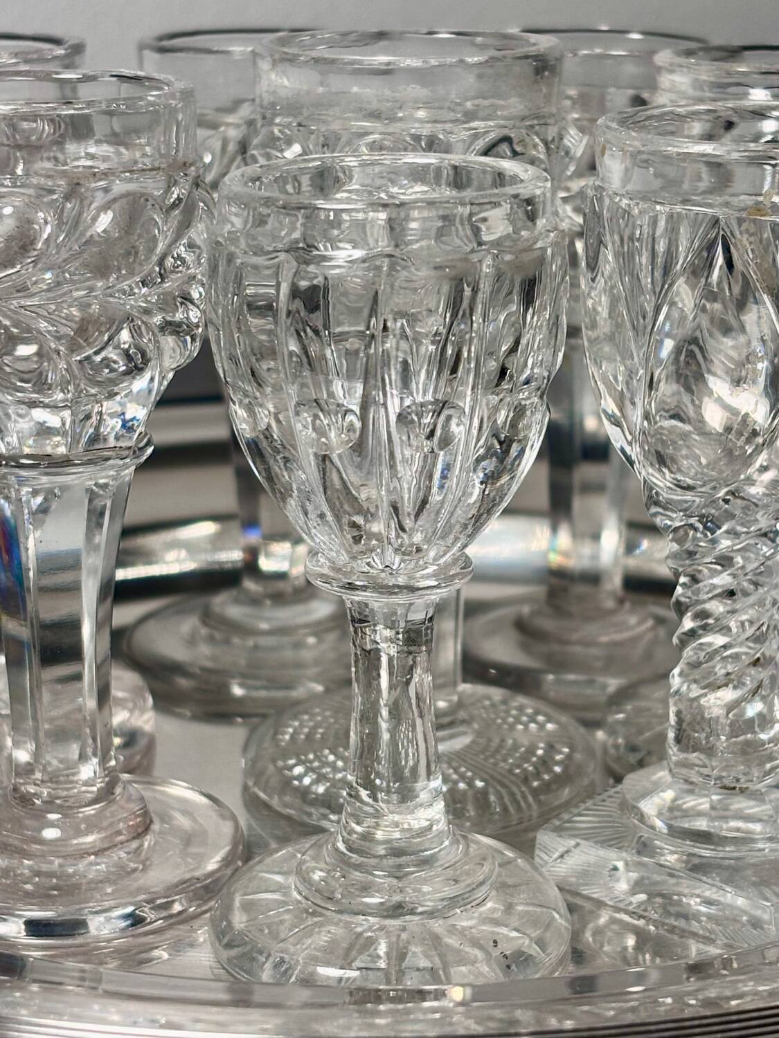 Cabaret set Baccarat 8 glasses and silver plated tray