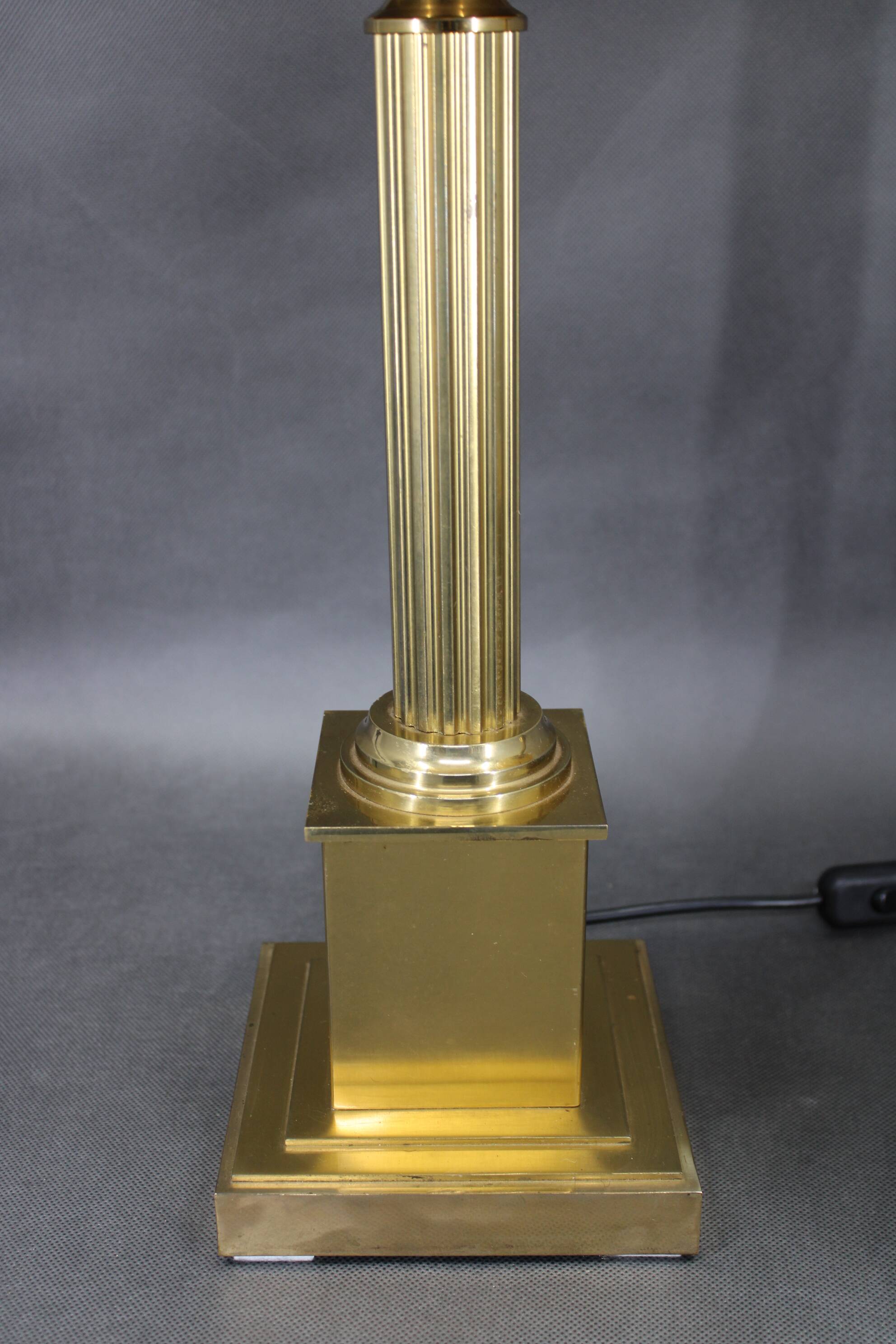 1940s Pair of Italian Restored Brass Table Lamps with Glass Shades