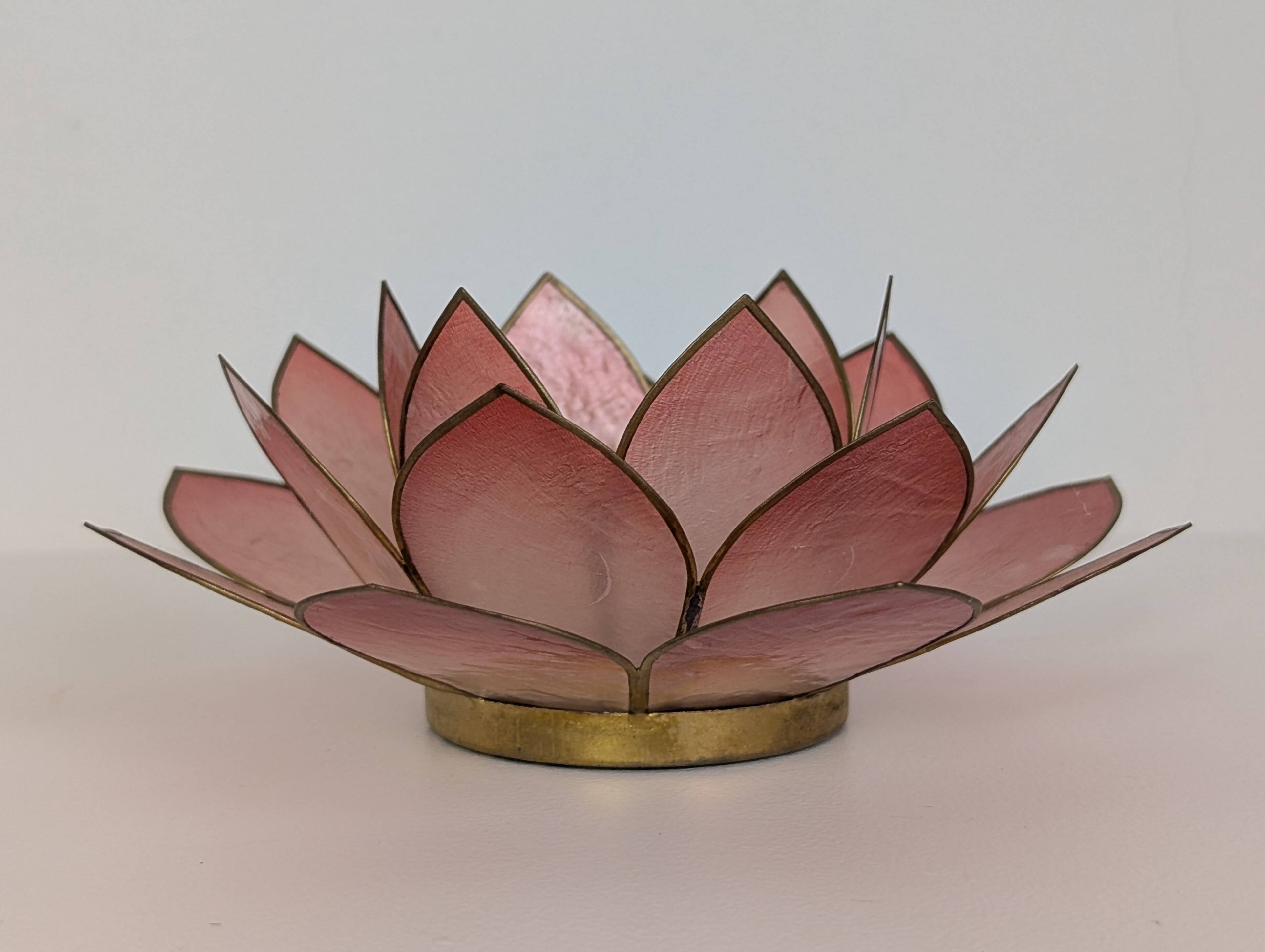 Mother-of-pearl flower candle holders