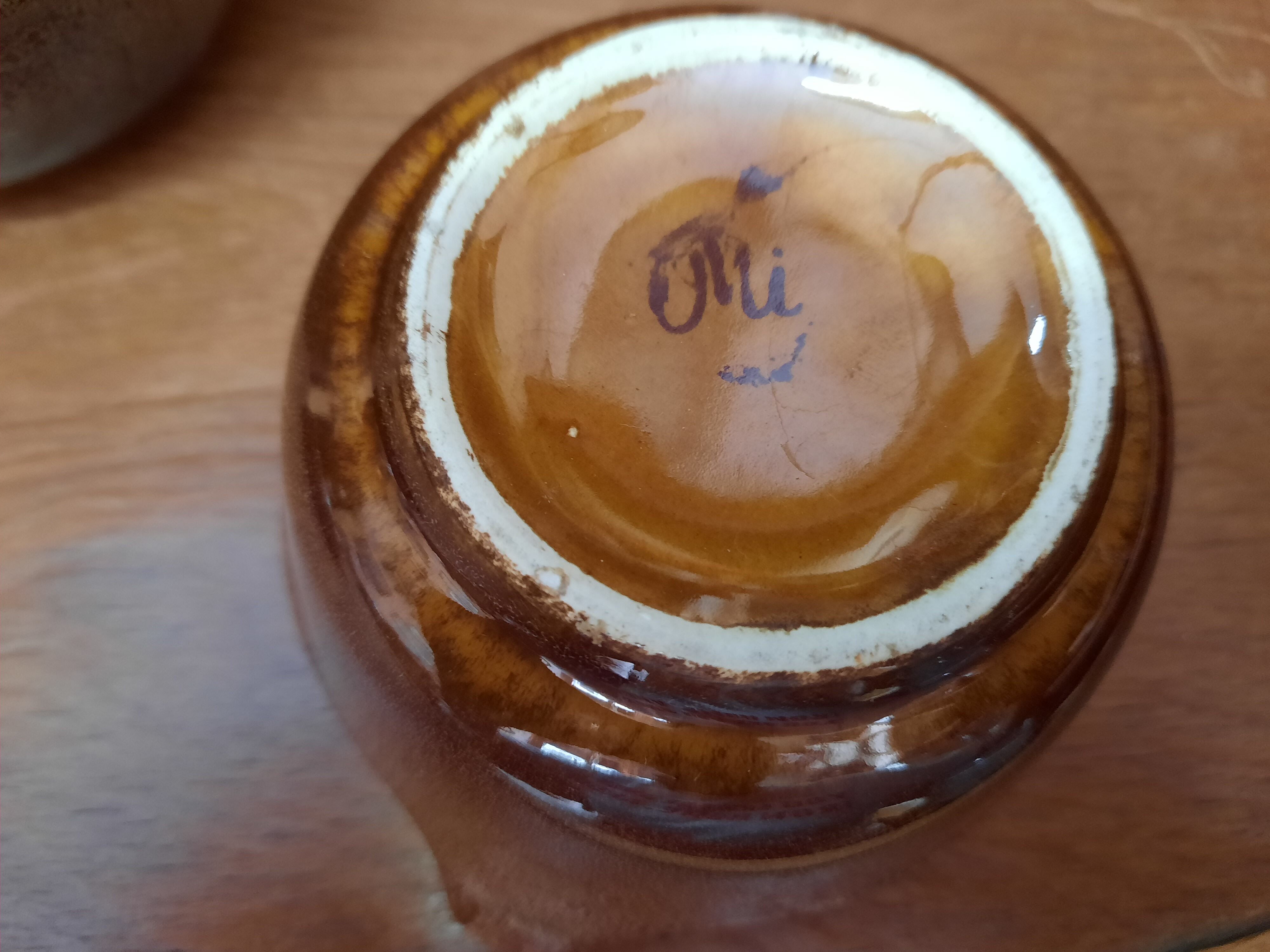 Set of six vintage ceramic bowls