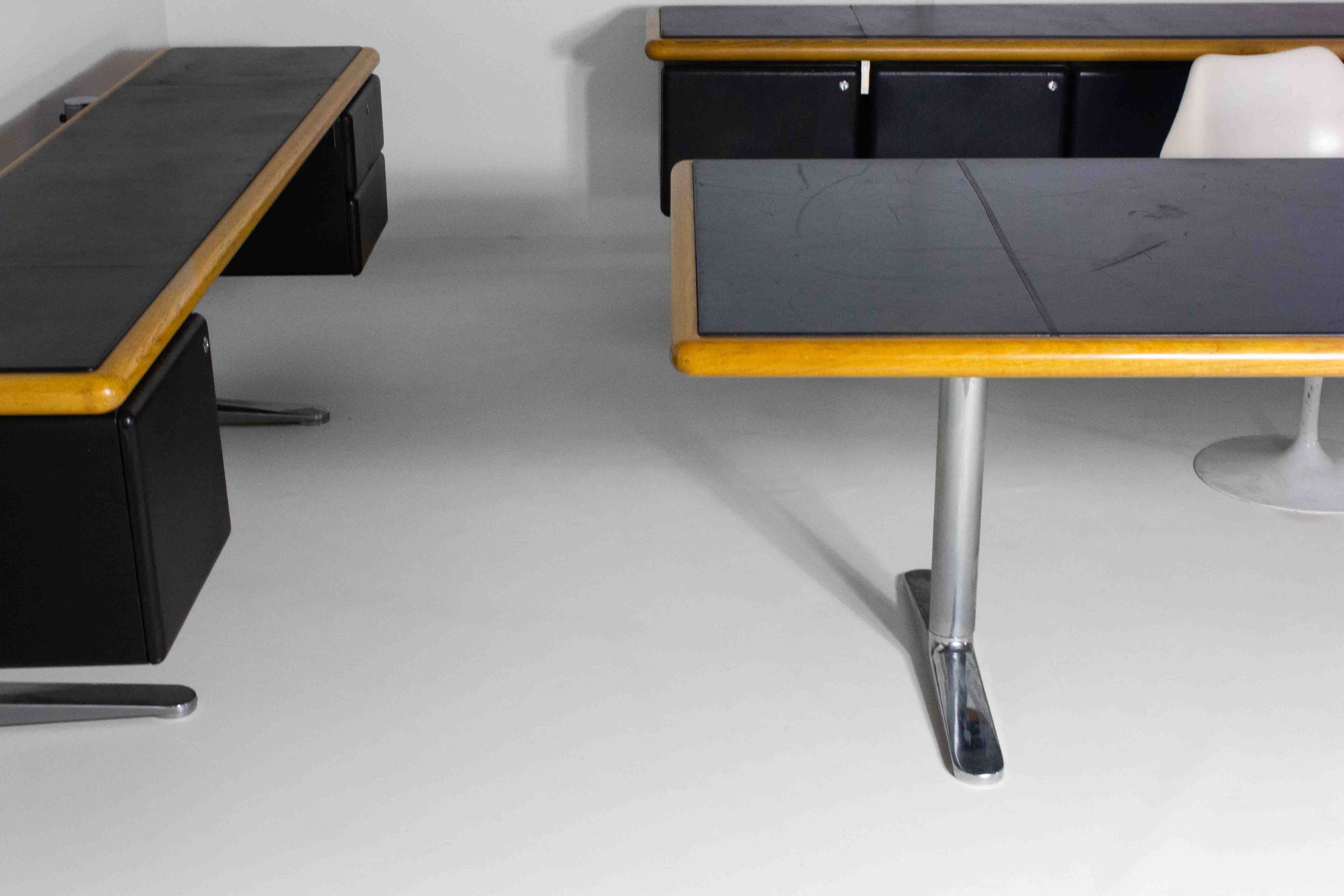 Warren Platner Large Leather Desk by Knoll International, 1973