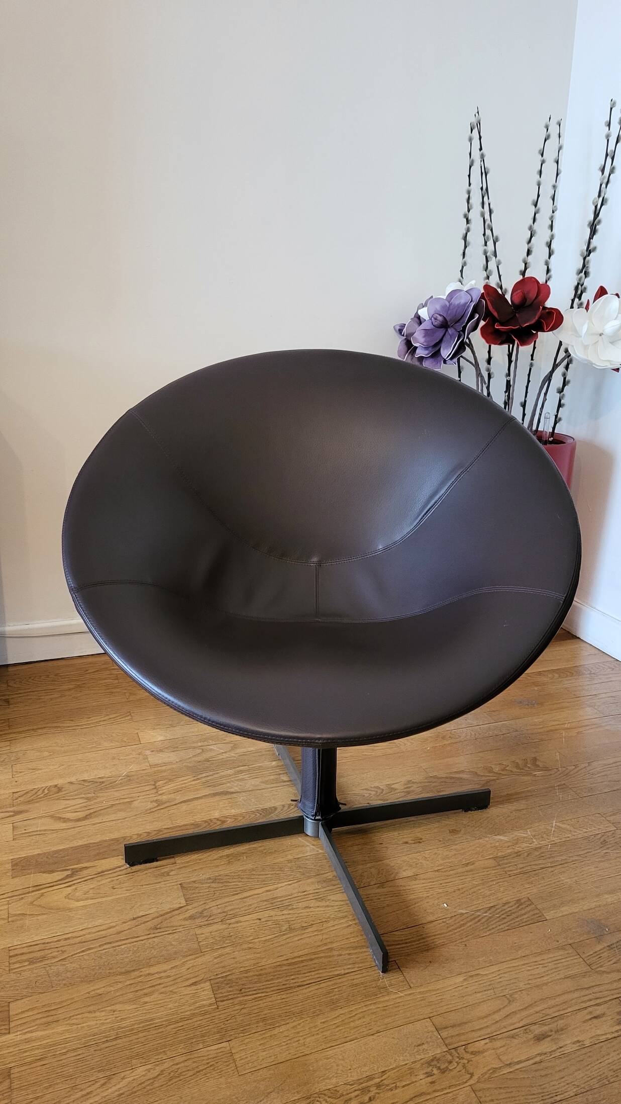 Christophe Pillet armchair by Zanotta in brown leather, modern Italy.