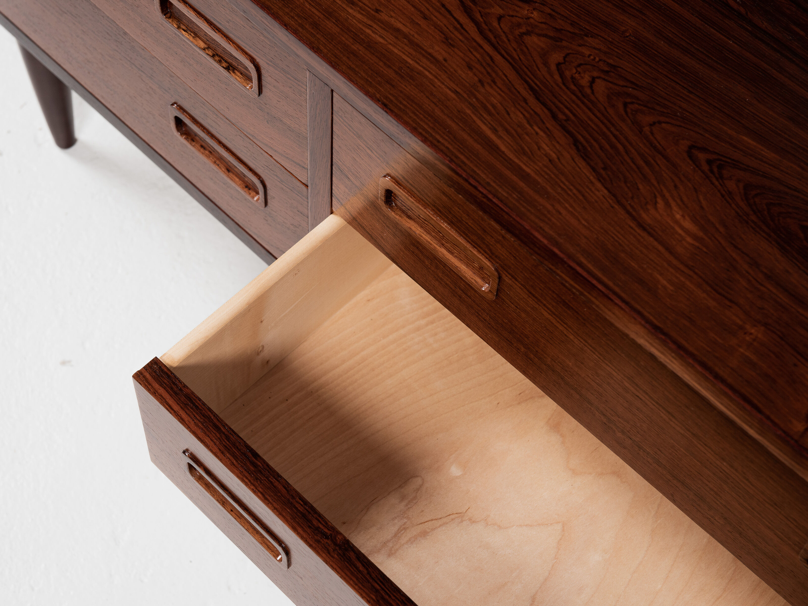 Midcentury Danish low chest of 2x2 drawers in rosewood by Hundevad 1960s
