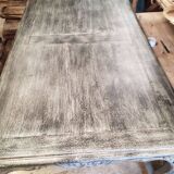 Farm table
