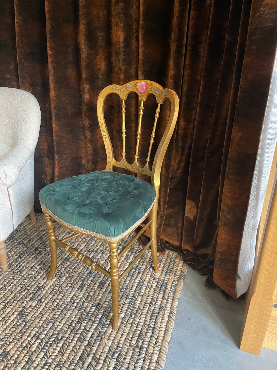 Charivari upholstered chair