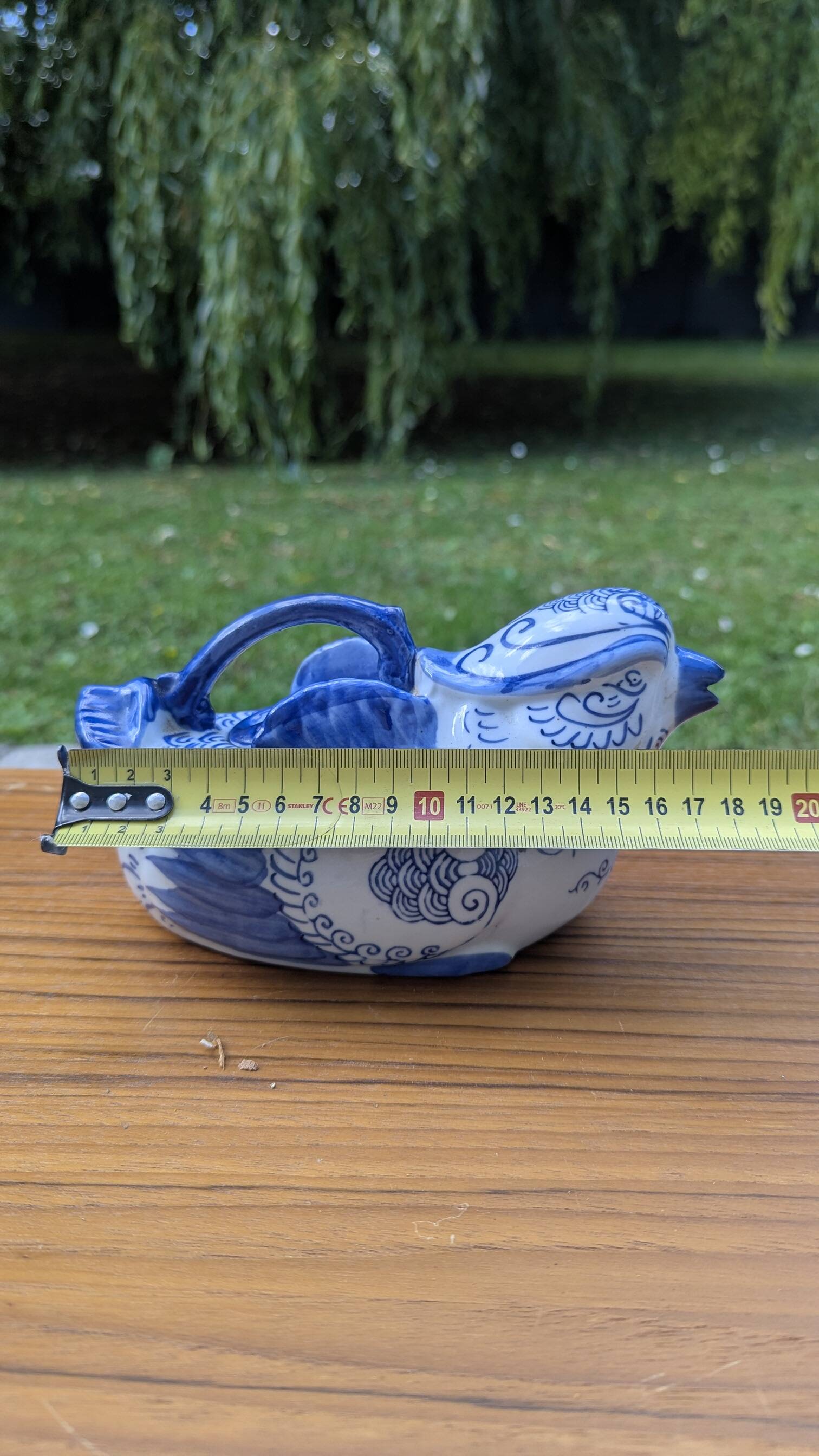Old teapot / bird-shaped jug in blue and white porcelain