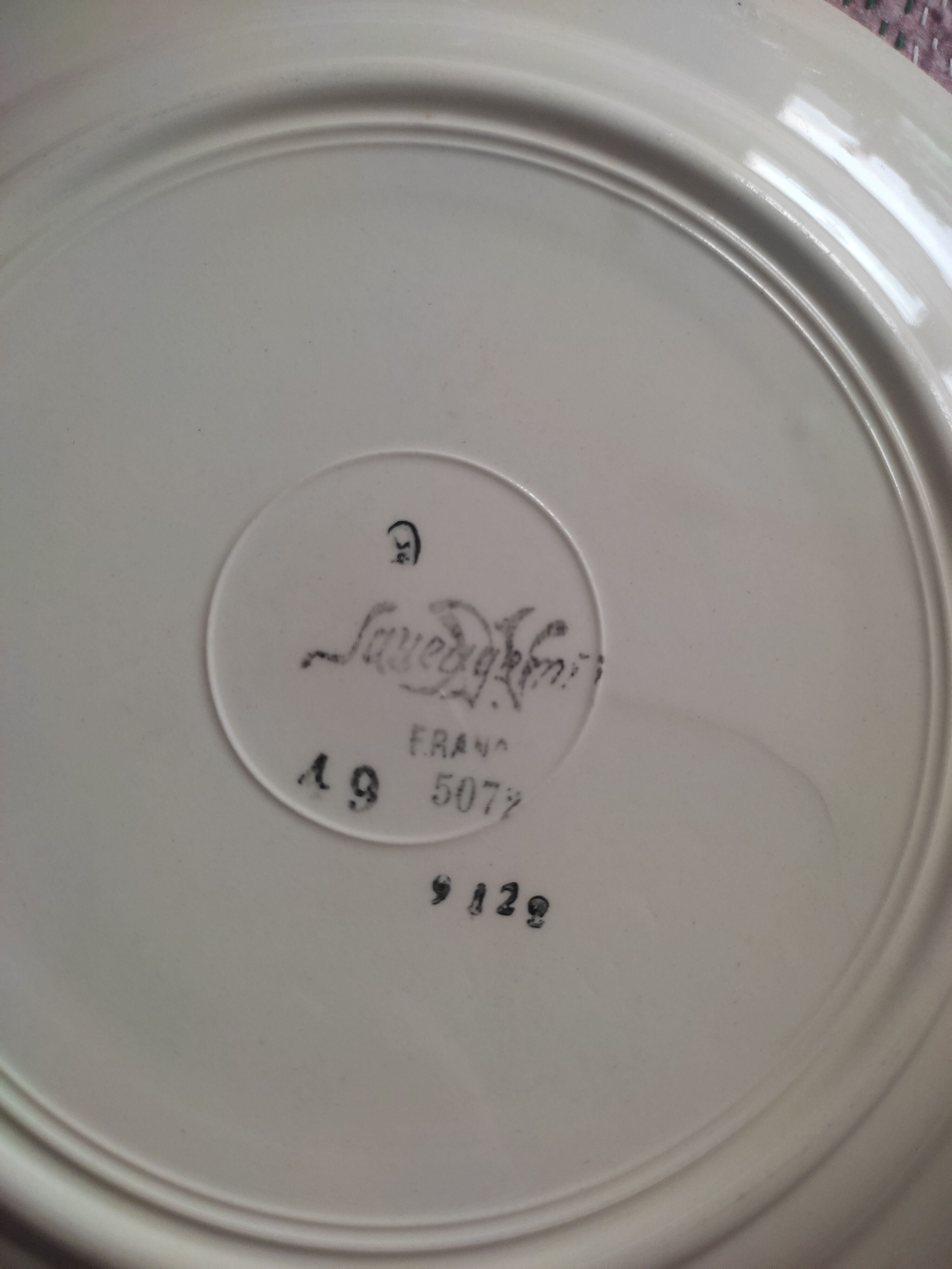11 assiettes Sarreguemines