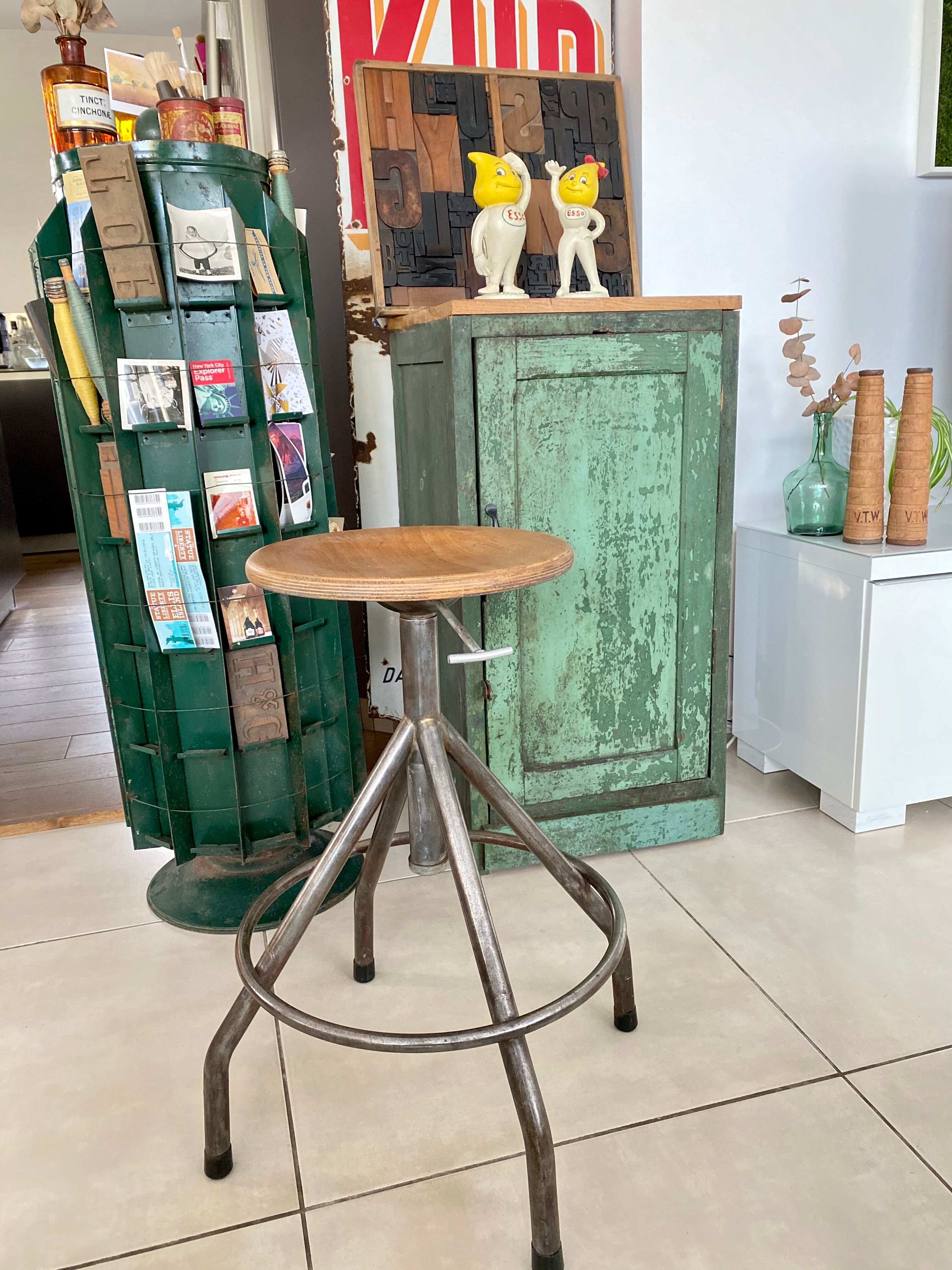 Metal and wood adjustable workshop stool