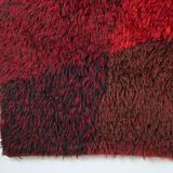 Geometric 60s carpet