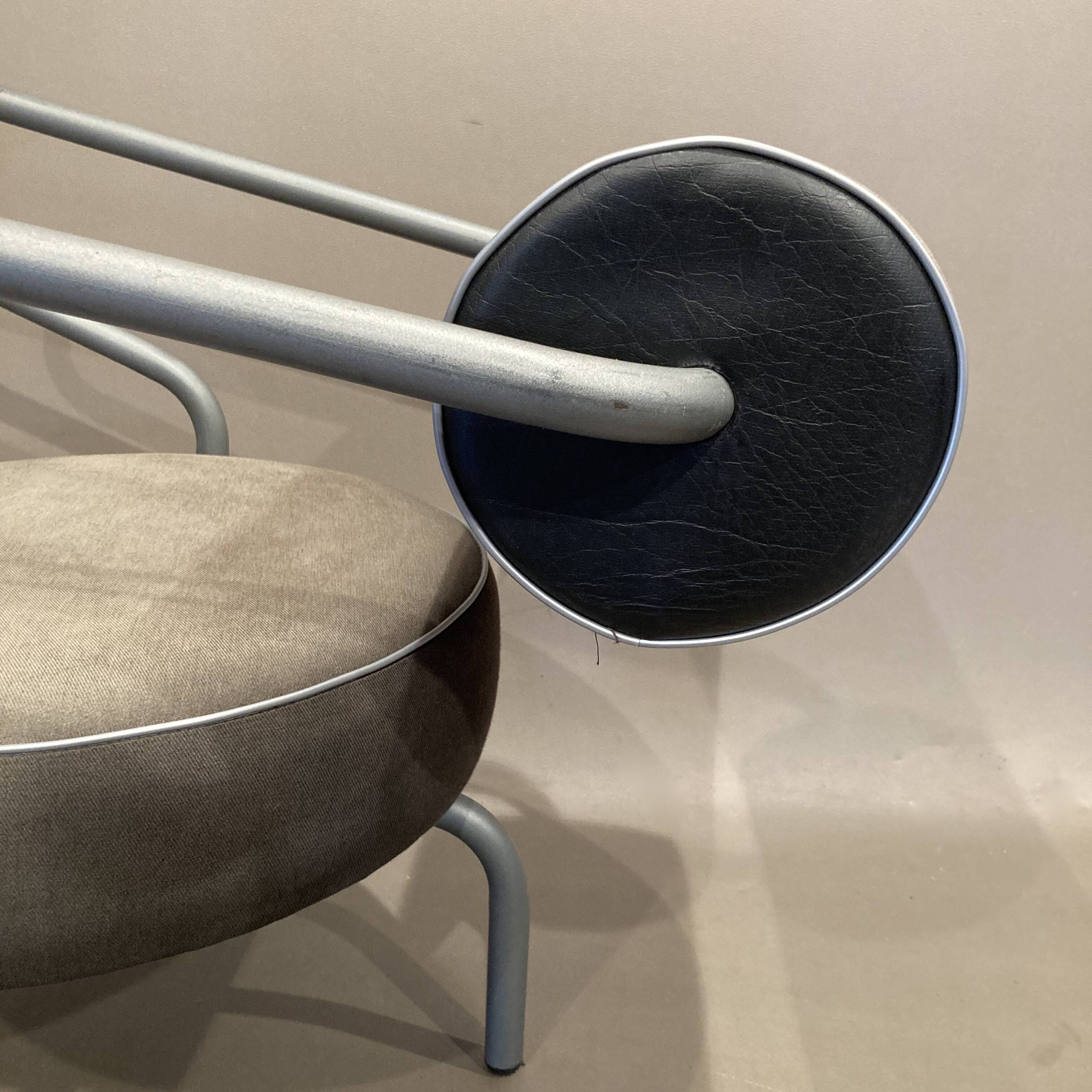 Pair of designer armchairs "the natural choice".