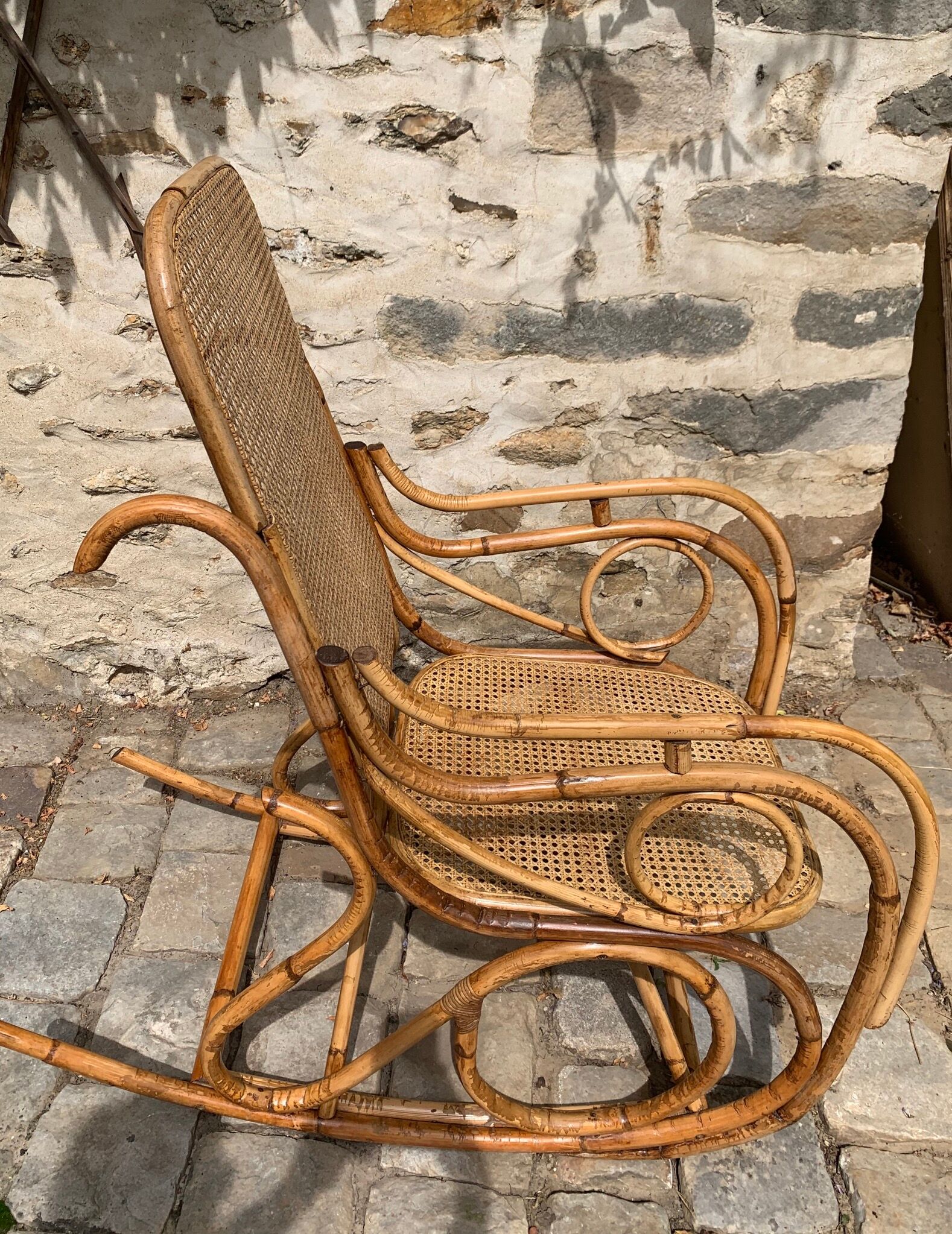 Vintage rocking-chair