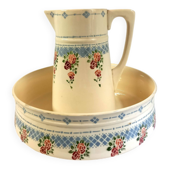 Toilet set, pitcher and bowl with floral decoration, iron earth, Choisy le Roi factory