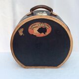 Old cardboard hat box with its handle dimension: height -22cm- diameter -44cm-