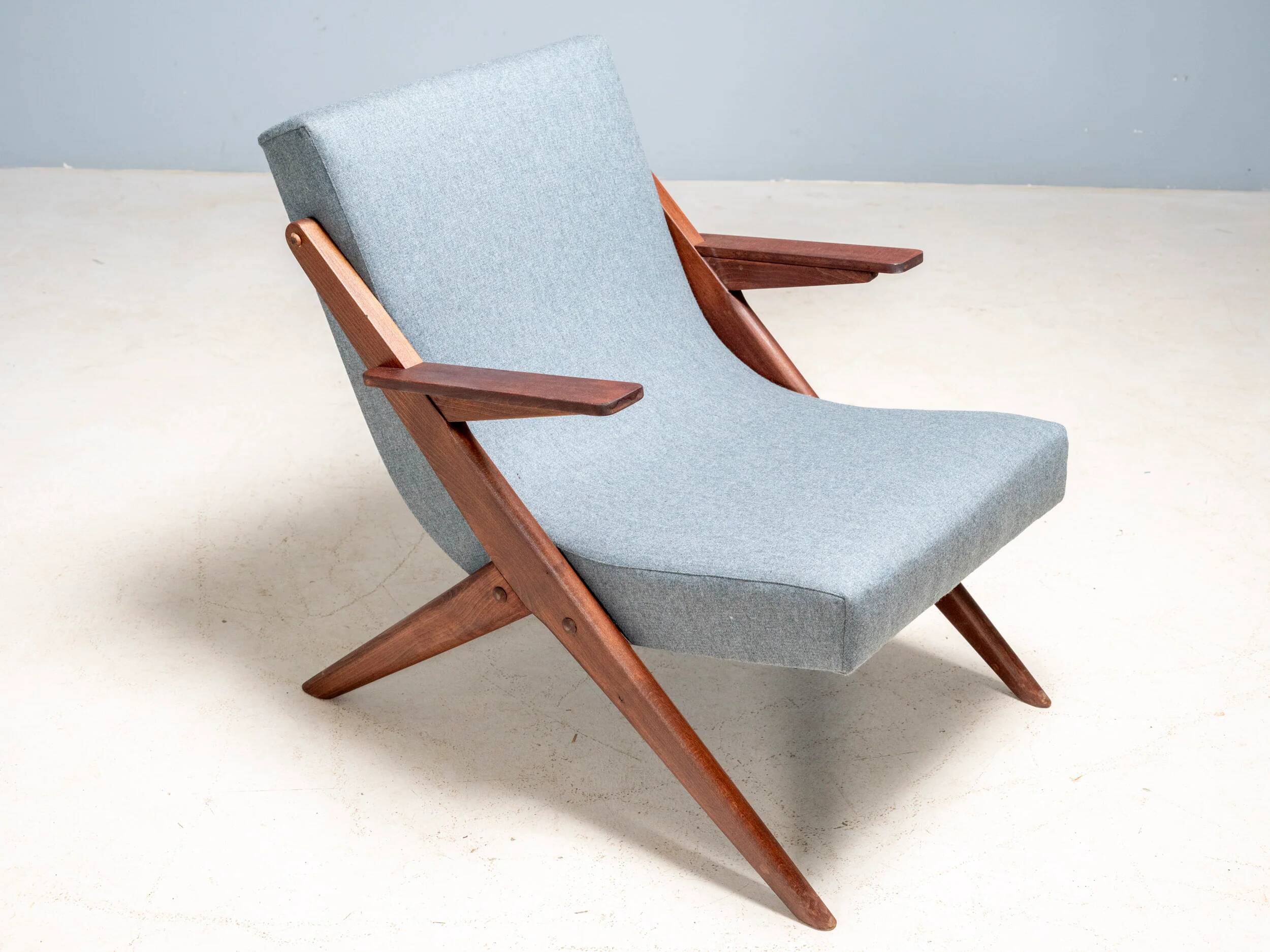 Fauteuil lounge moderne du milieu du siècle, fauteuil entièrement restauré, années 1950-1960