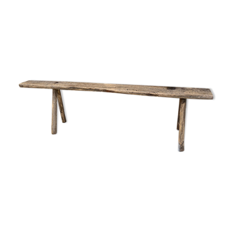 Banc en bois brut