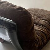 Chauffeuse Marsala en plexiglas fumé & velours ras marron, Ligne roset 1970