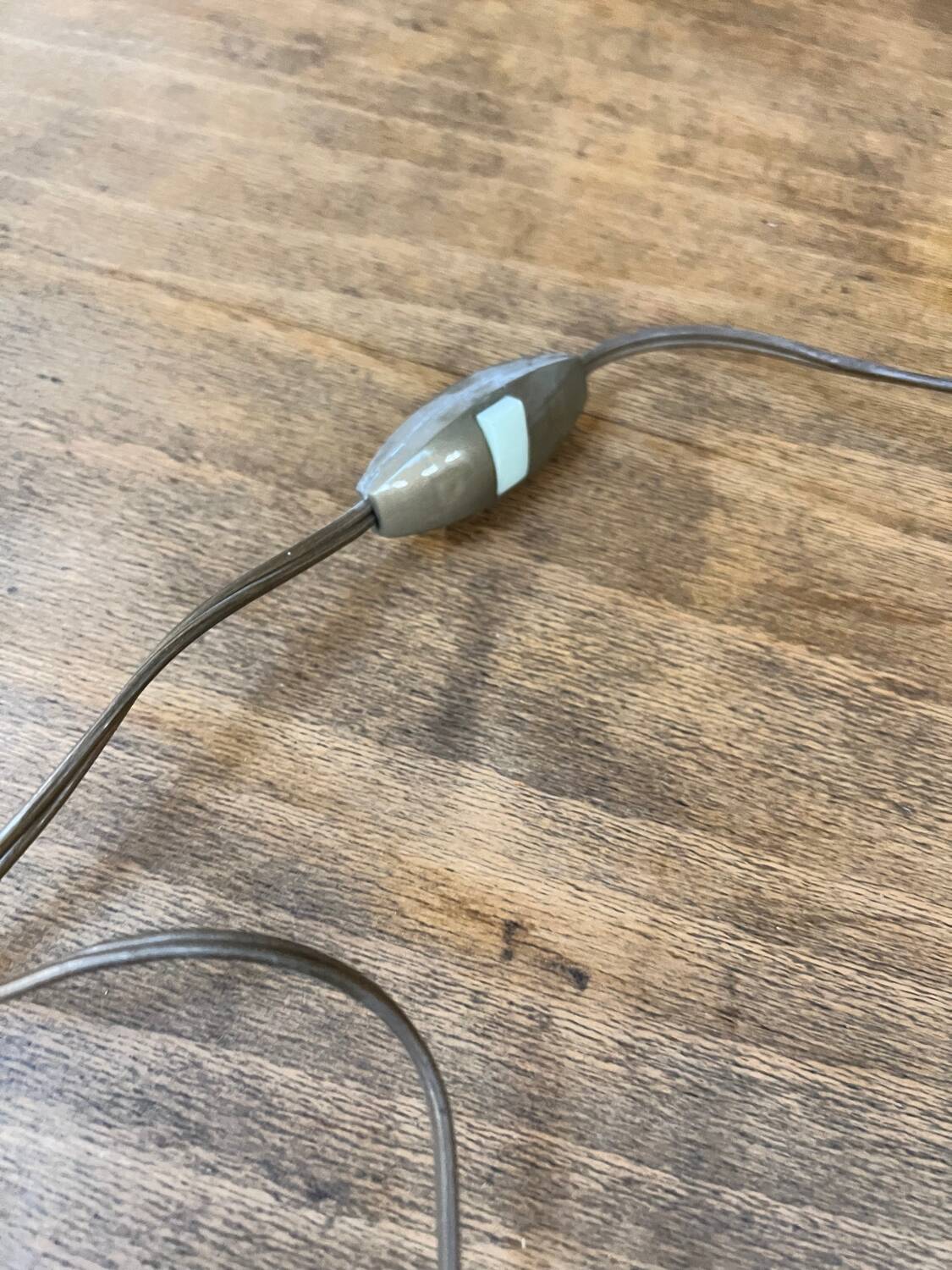 Ancienne petite lampe pâte de verre