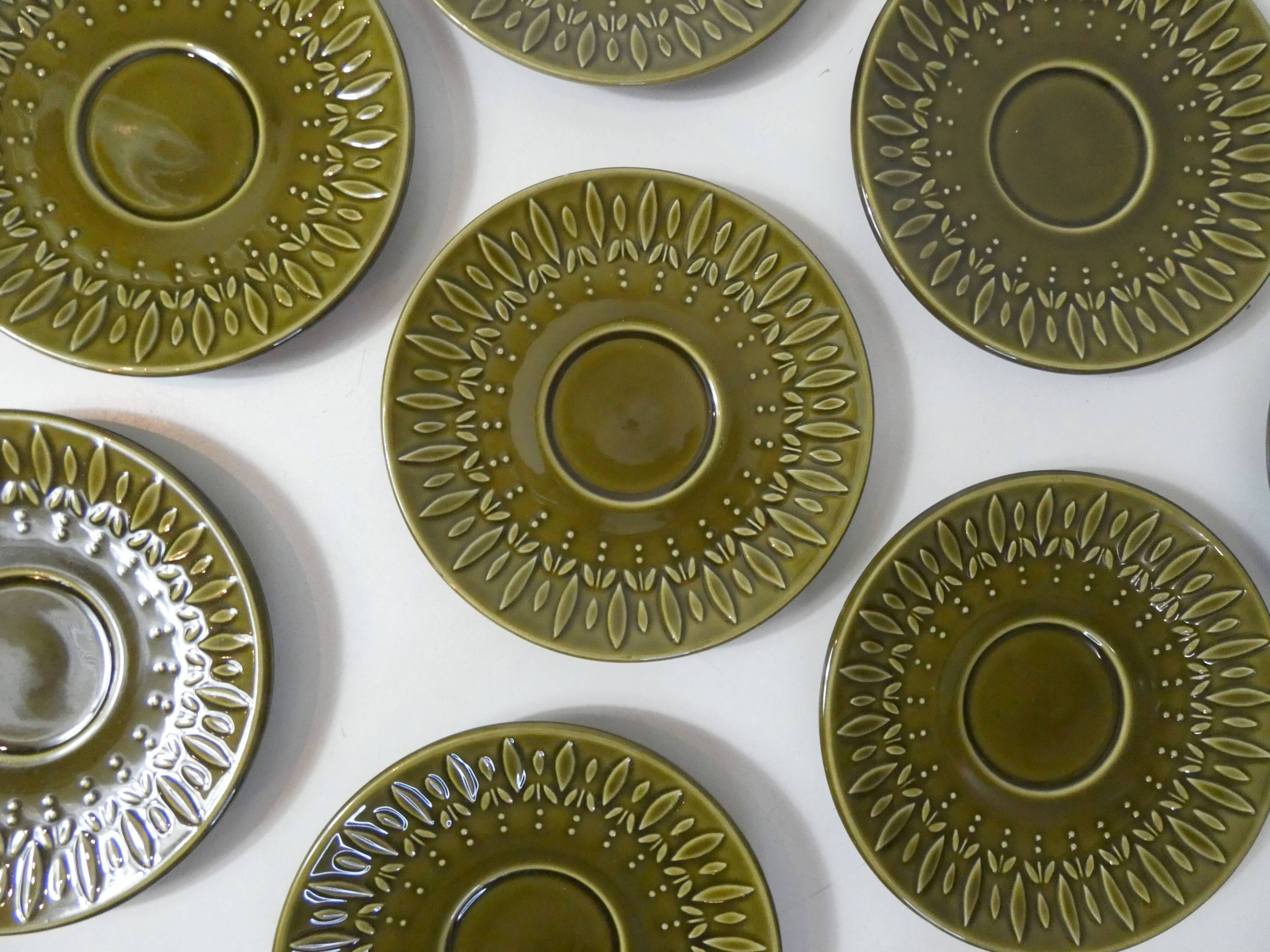 Sarreguemines 11 small plates in slip