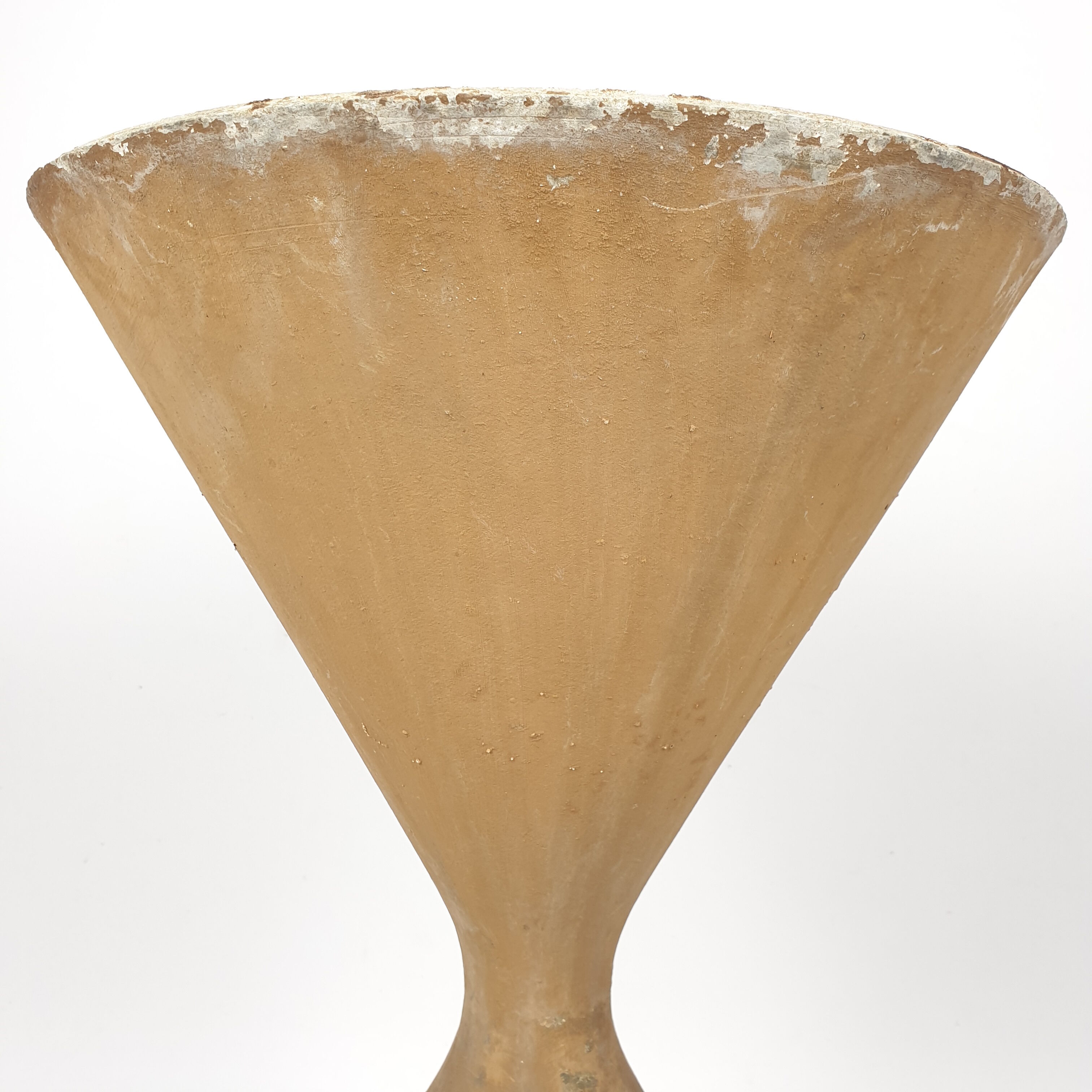 Design diabolo planter Anton Bee assisted by Willy Guhl, 1960