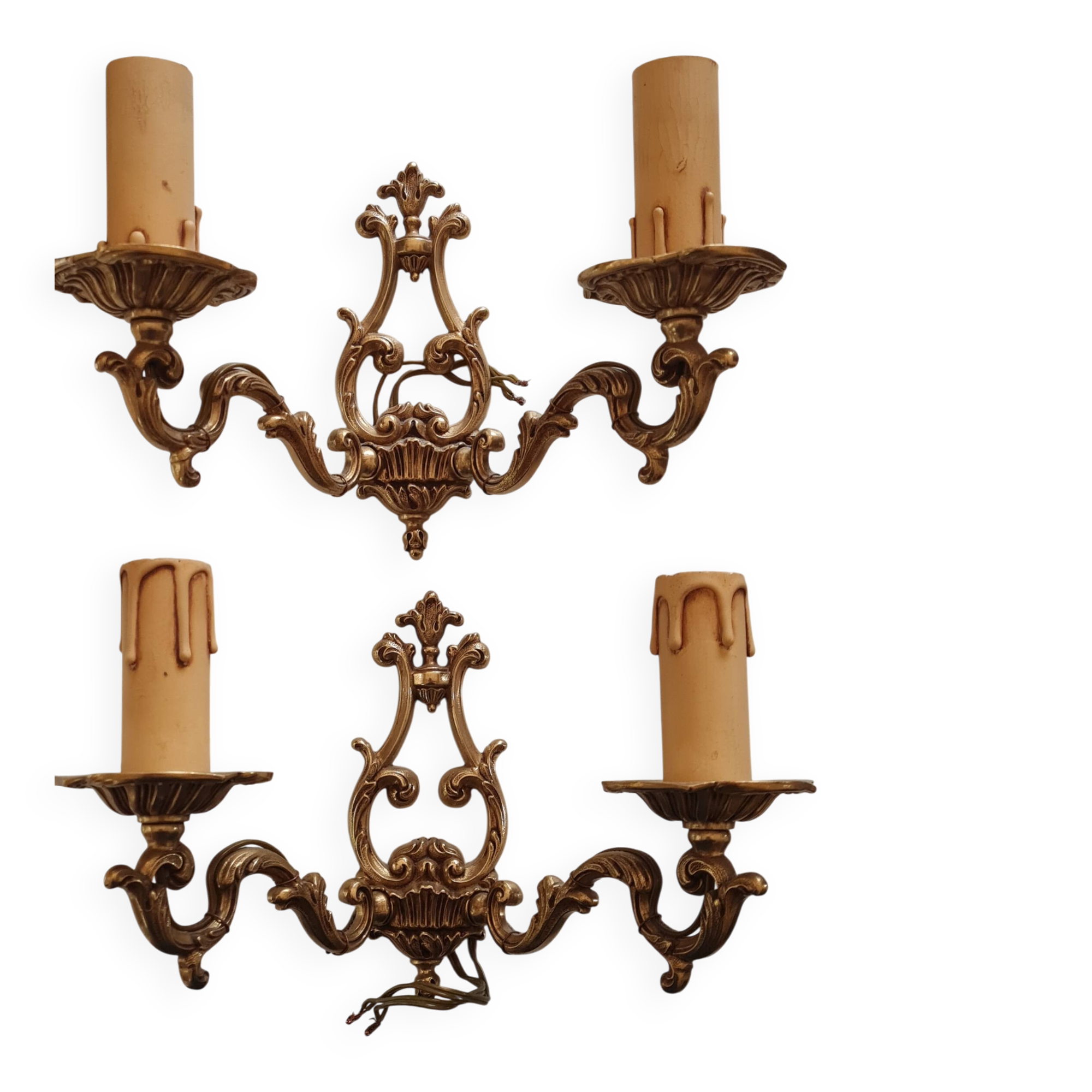 Pair of gilded bronze wall lights with double arms Mod Dep Bronze