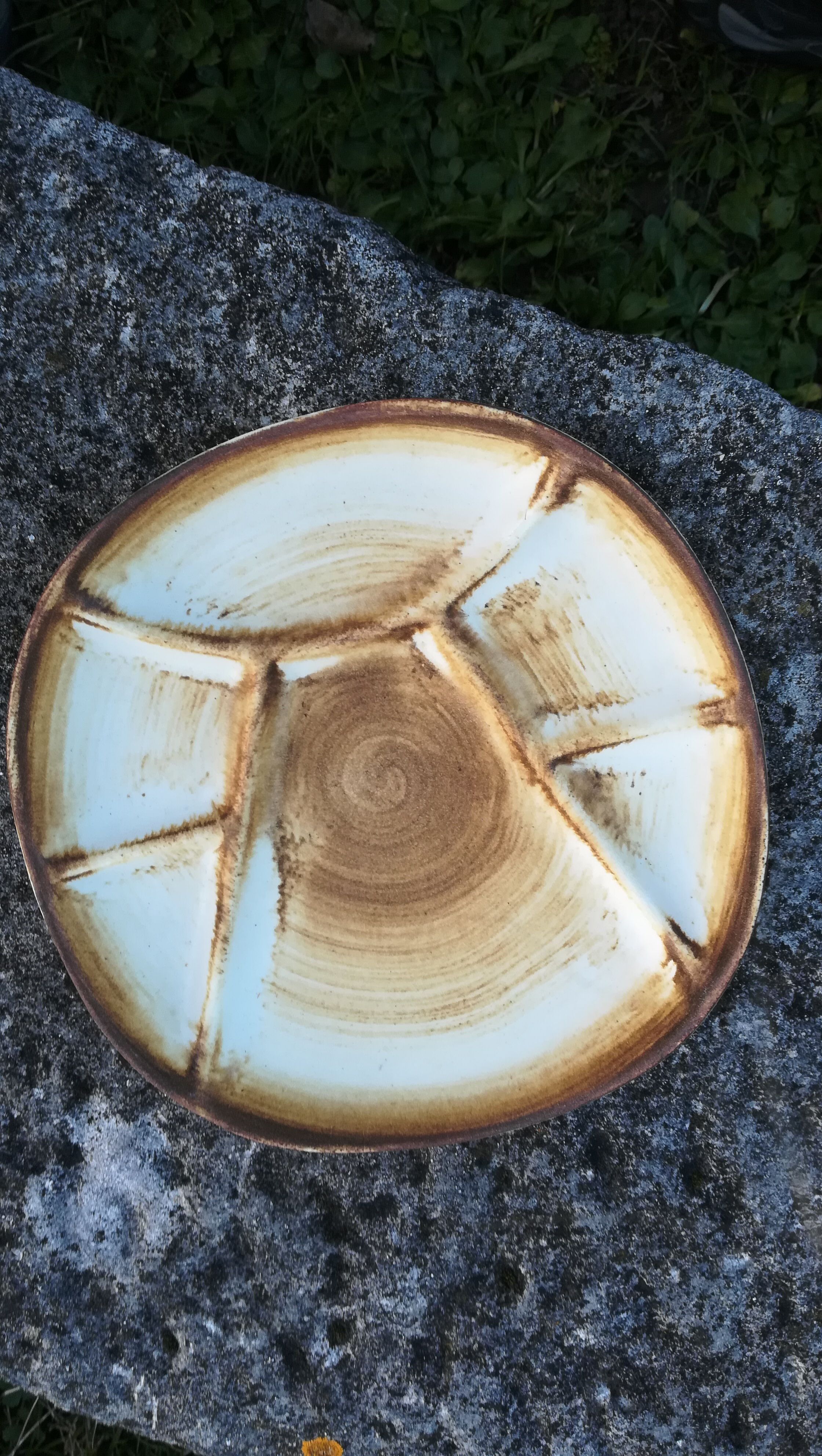 10 Longchamp factory fondue plates