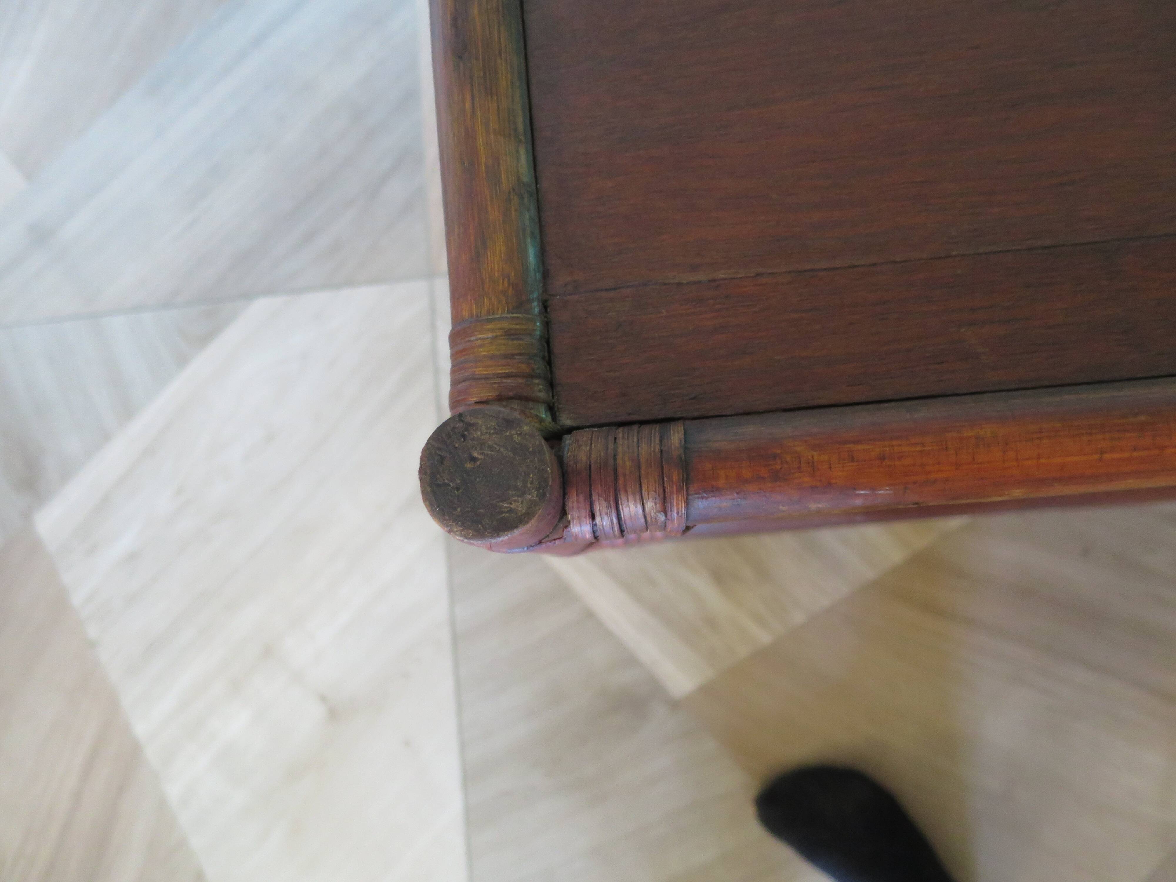 Retro side table - vinyl furniture - rattan and bamboo - 1980s