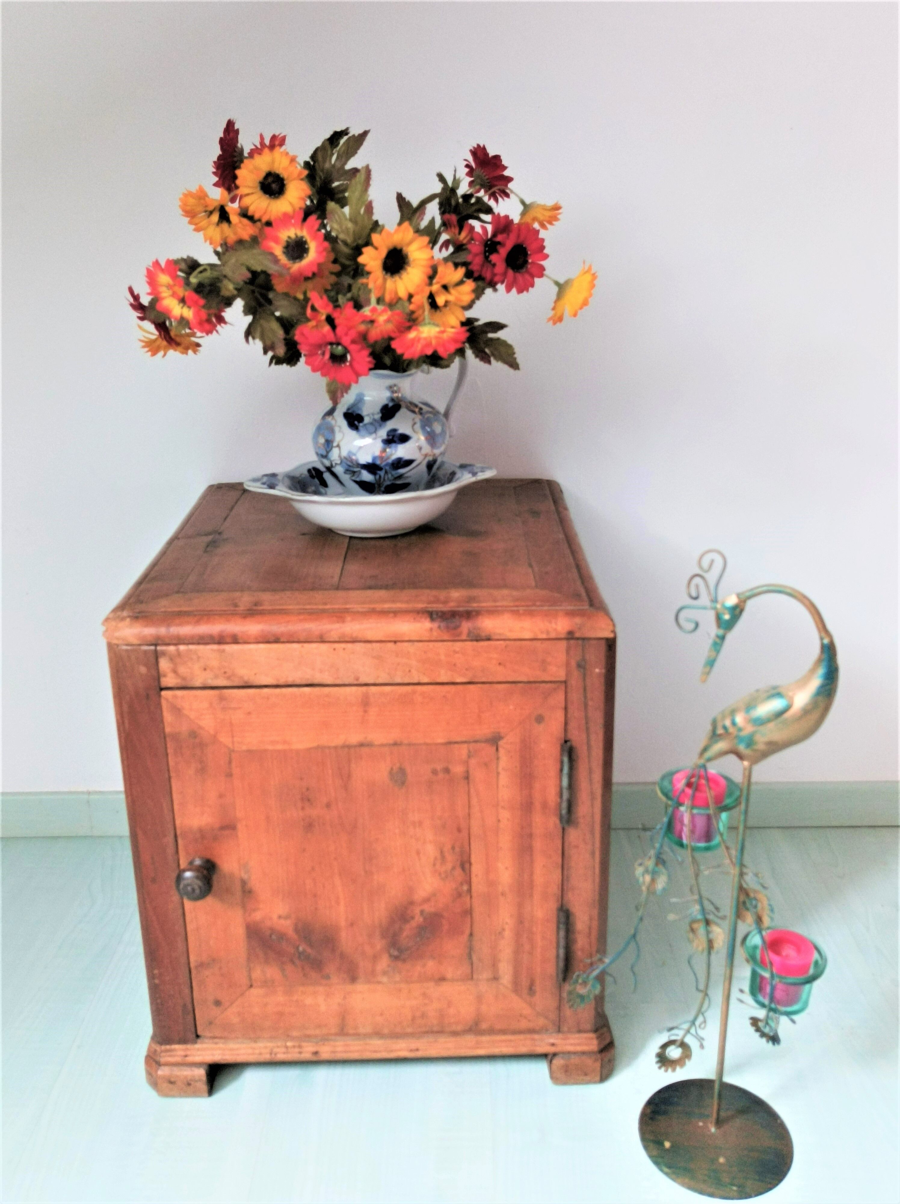 Small solid oak chest