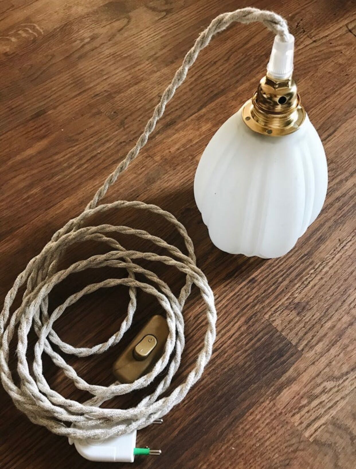 Vintage walking lamp