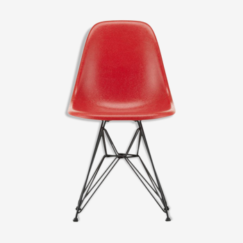 Vitra - Eames Fiberglass Chair DSR Epoxy Red - Charles - Ray Eames 1950