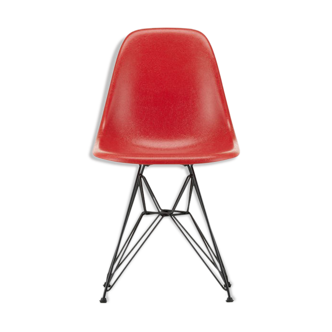 Vitra - Eames Fiberglass Chair DSR Epoxy Red - Charles - Ray Eames 1950
