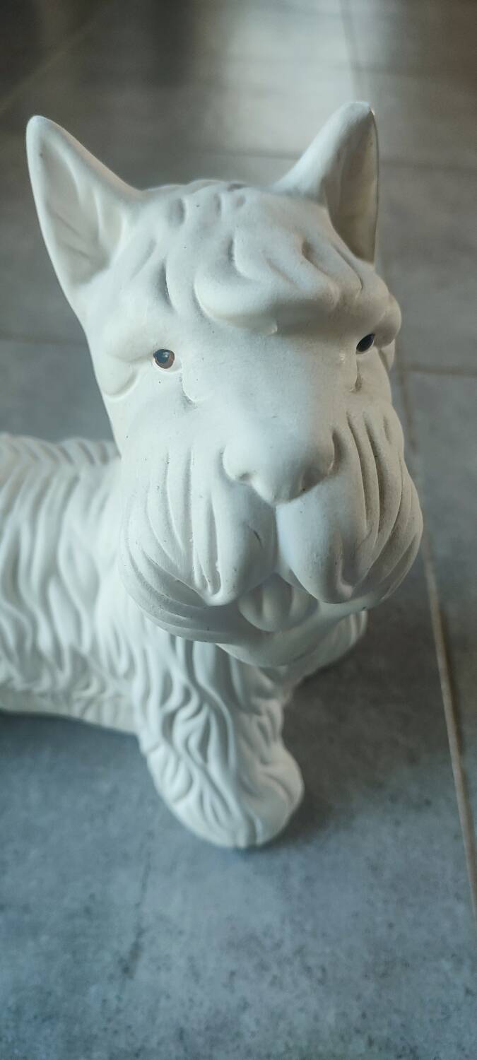 Ceramic zoomorphic dog statue