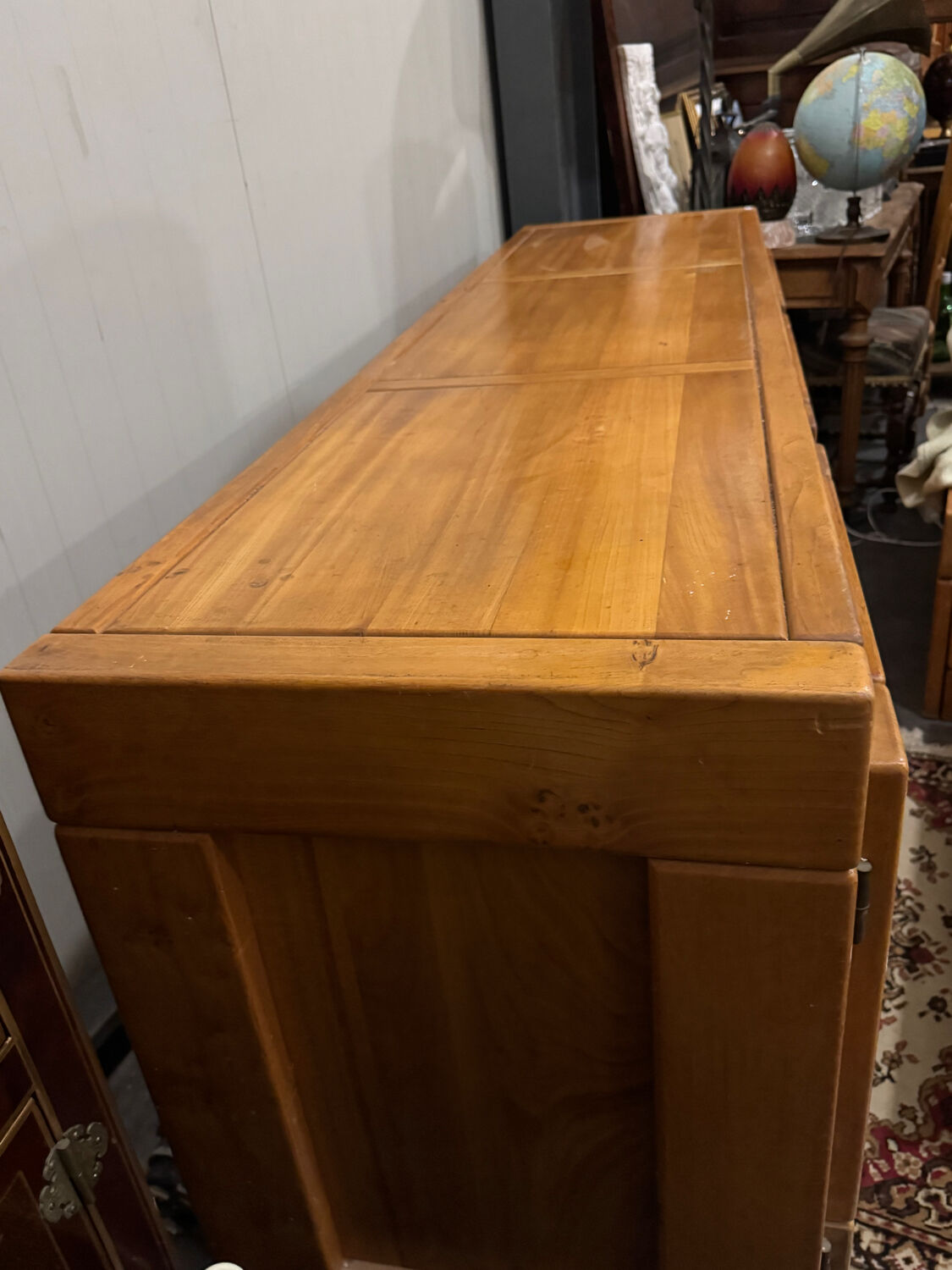 Massive oak enfilade, Regain House, 1960 design by Roland Haeusler.