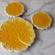 Dessous de plat / bouteille barbotine jaune feuille de vignes