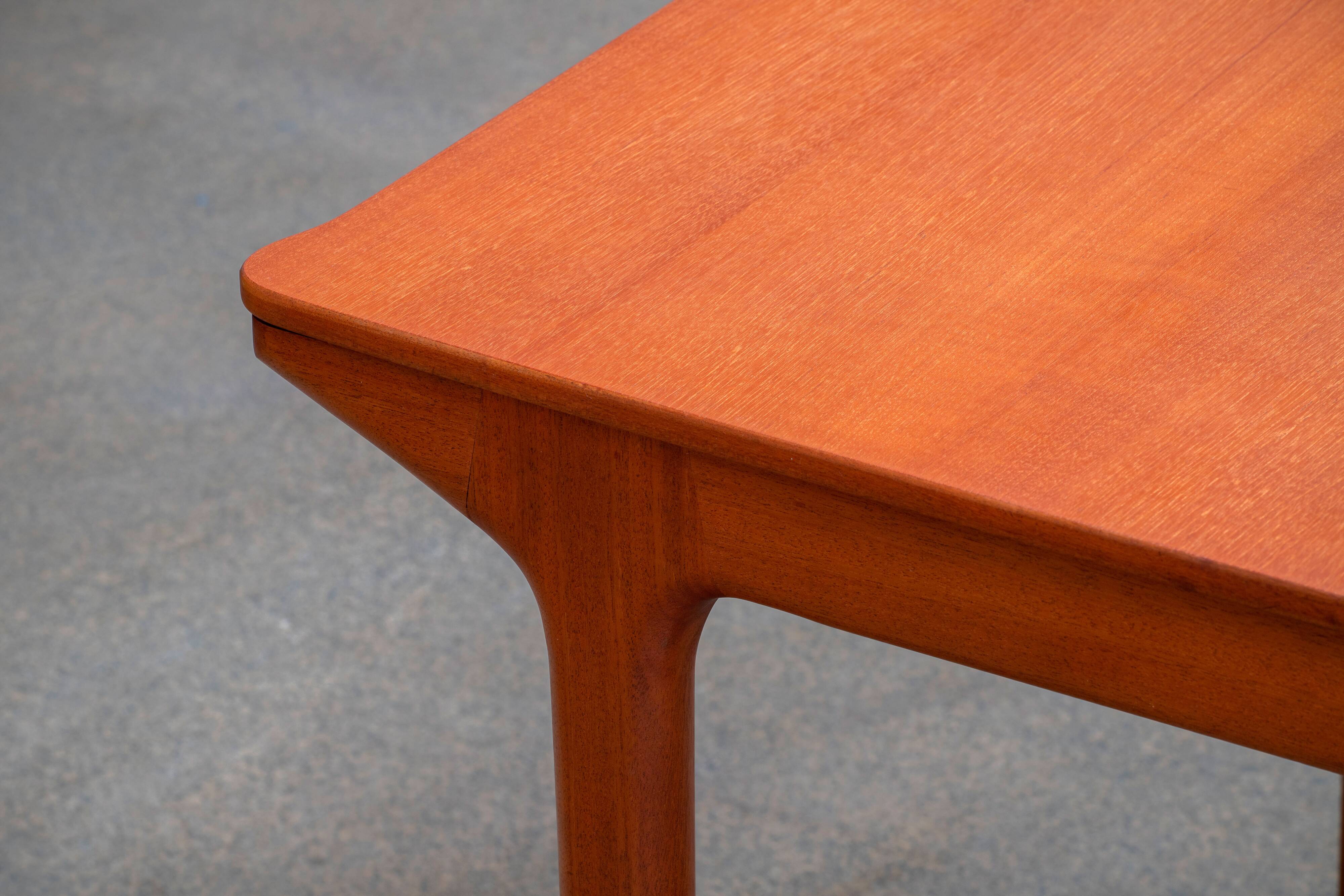 Vintage Scandinavian table design Macintosh 1960