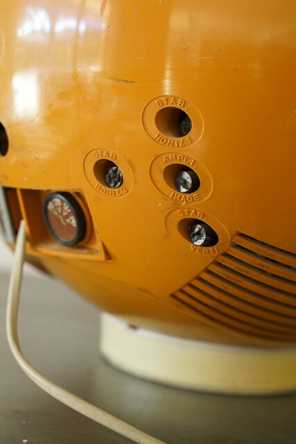 Vintage Radiola ball TV