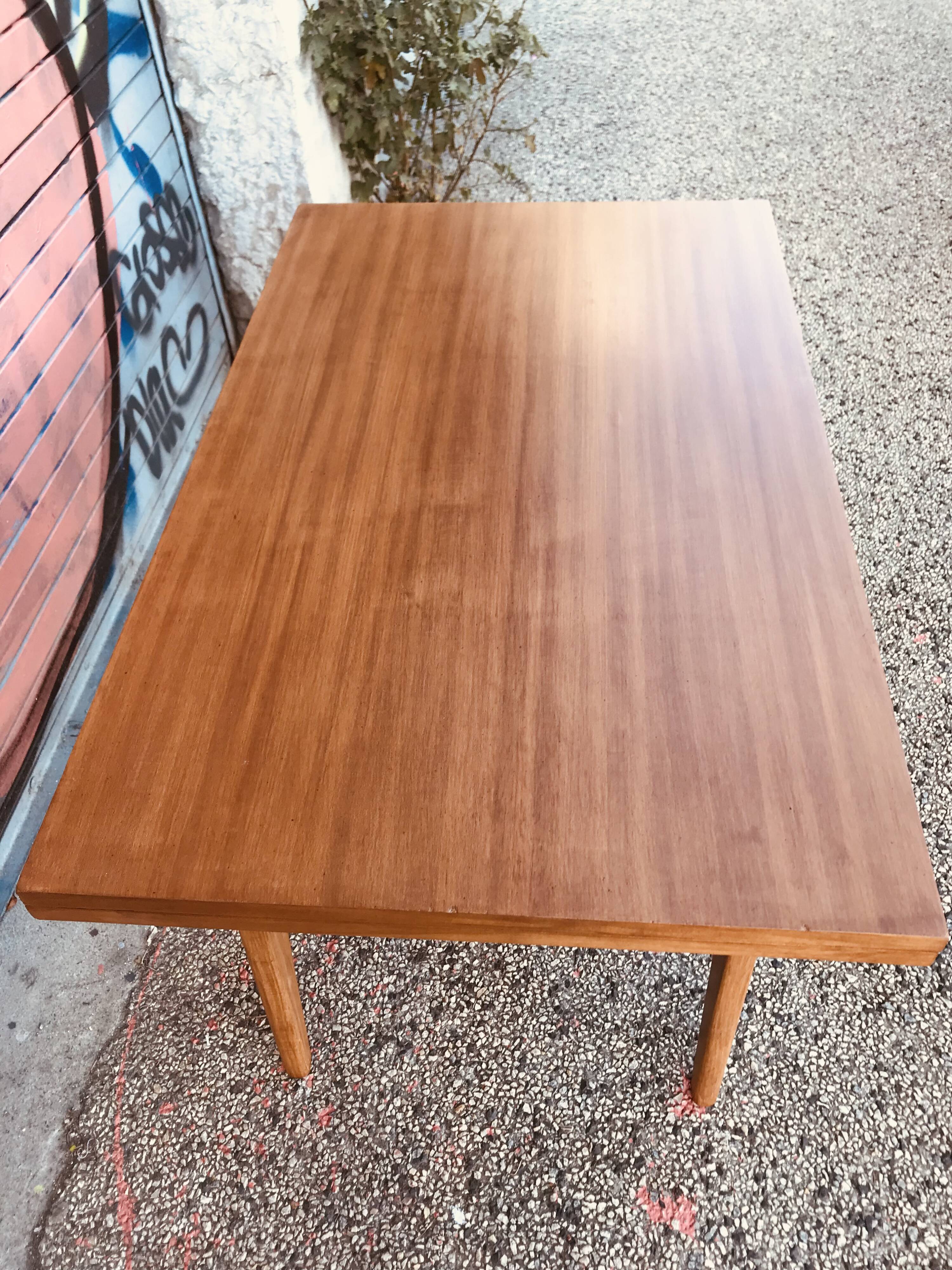 "Revelation" wallet table by Albert Ducrot