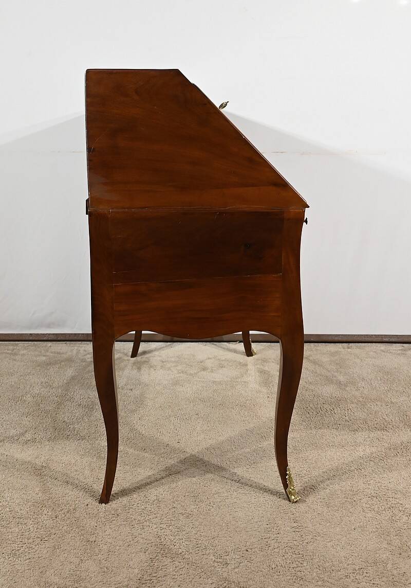 Small Port Desk in Cuban Mahogany, Louis XV – 18th Century