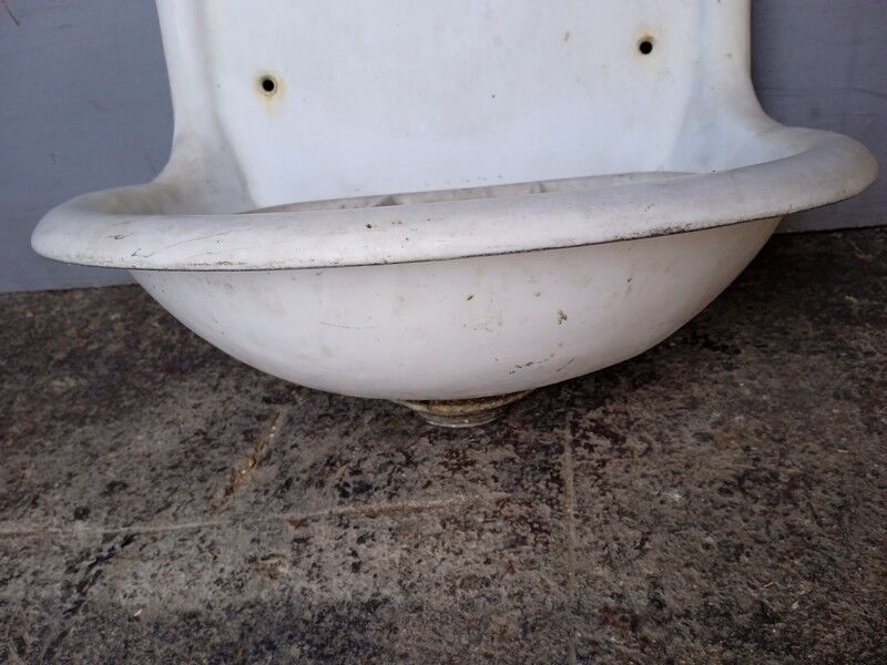 Water fountain, sink enamelled cast iron sink, ep 1950