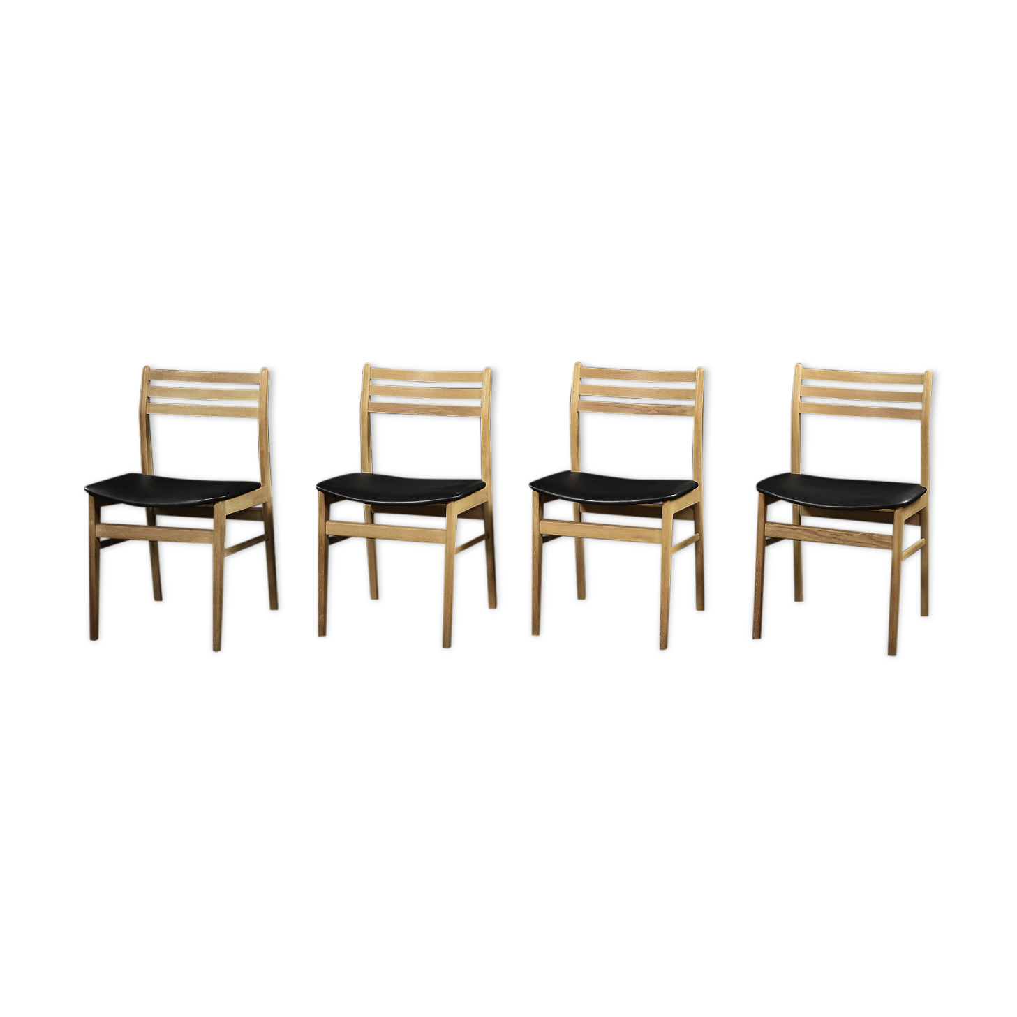Vintage oak dining chairs in modern Scandinavian mid-century style by Sax Møbelfabrik, 1960s, set of 4.