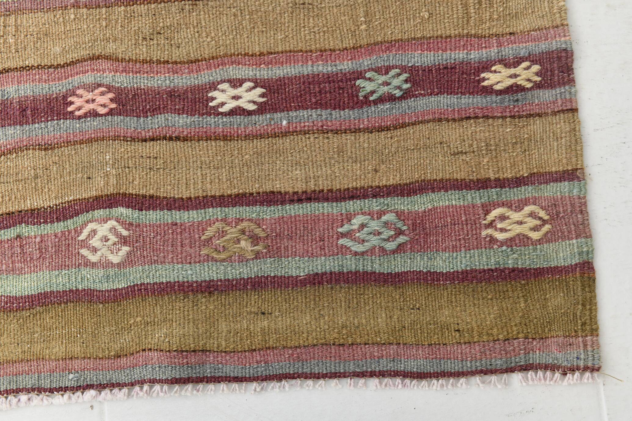 5x6 Unique Wall Hanging Option, Vintage Wool Area Kilim Rug, 148x191Cm