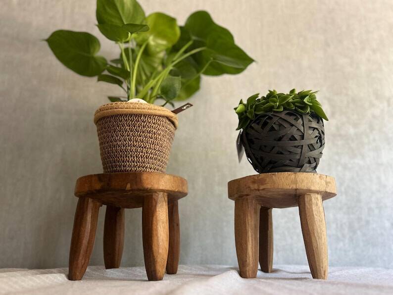 Small round Senoufo stool in wood