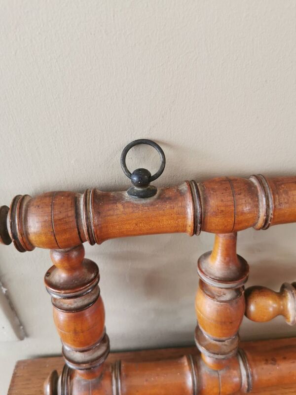 Porte manteau mural ancien en bois