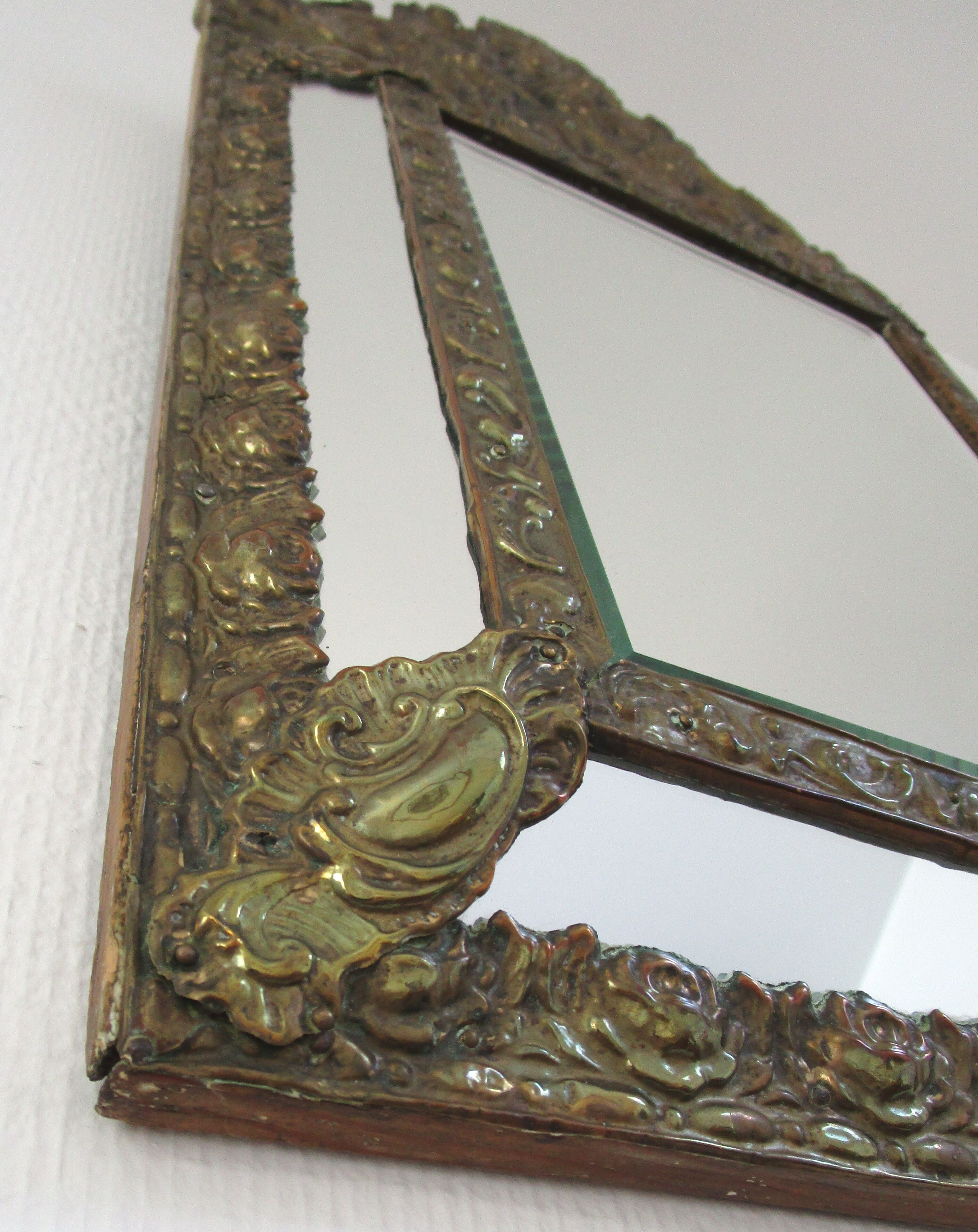 Repulsed brass parecloses mirror early 20th 36 cm x 66 cm