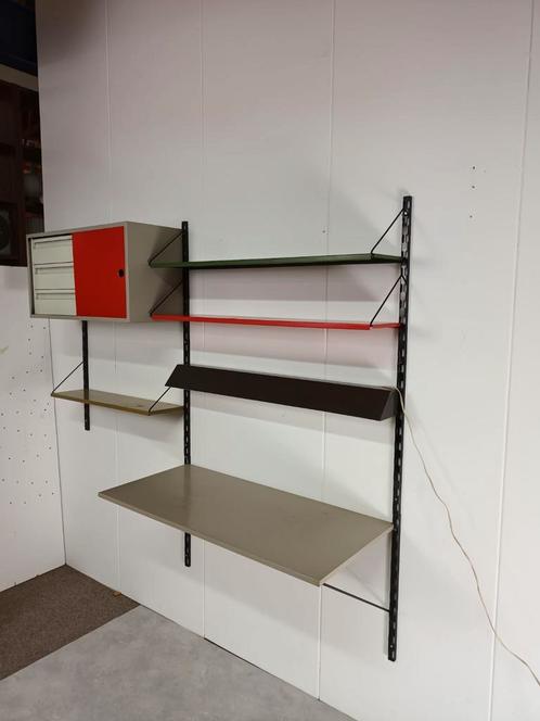 Vintage wall shelf Pilastro Tjerk Reijenga