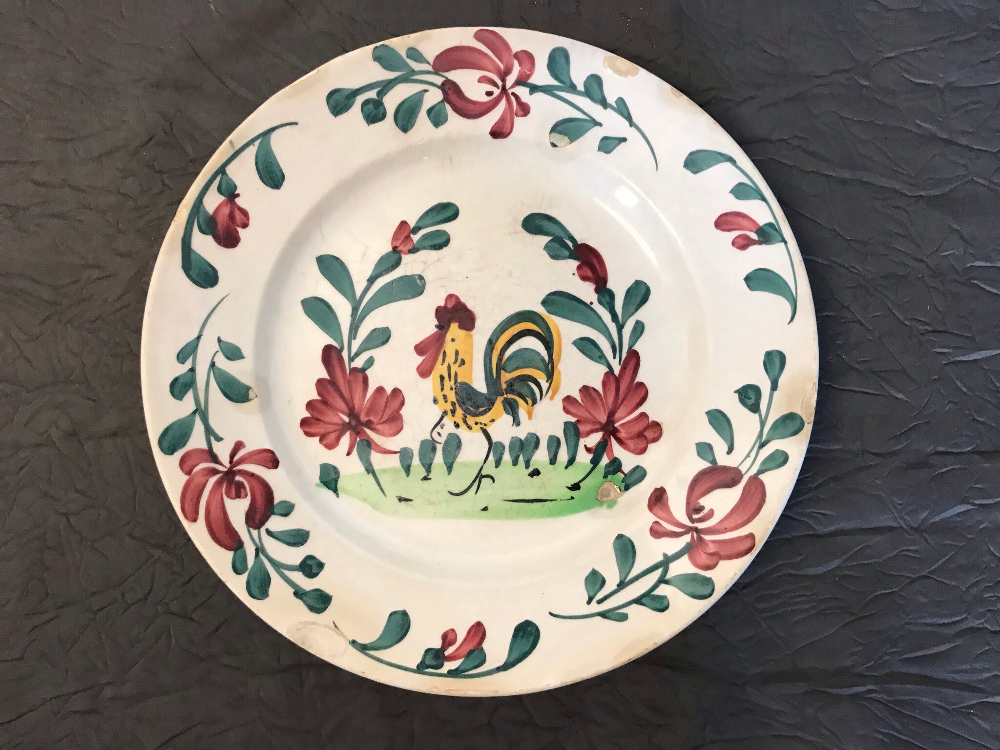 Old rooster plate and flowers earthenware Creil Montereau late nineteenth century