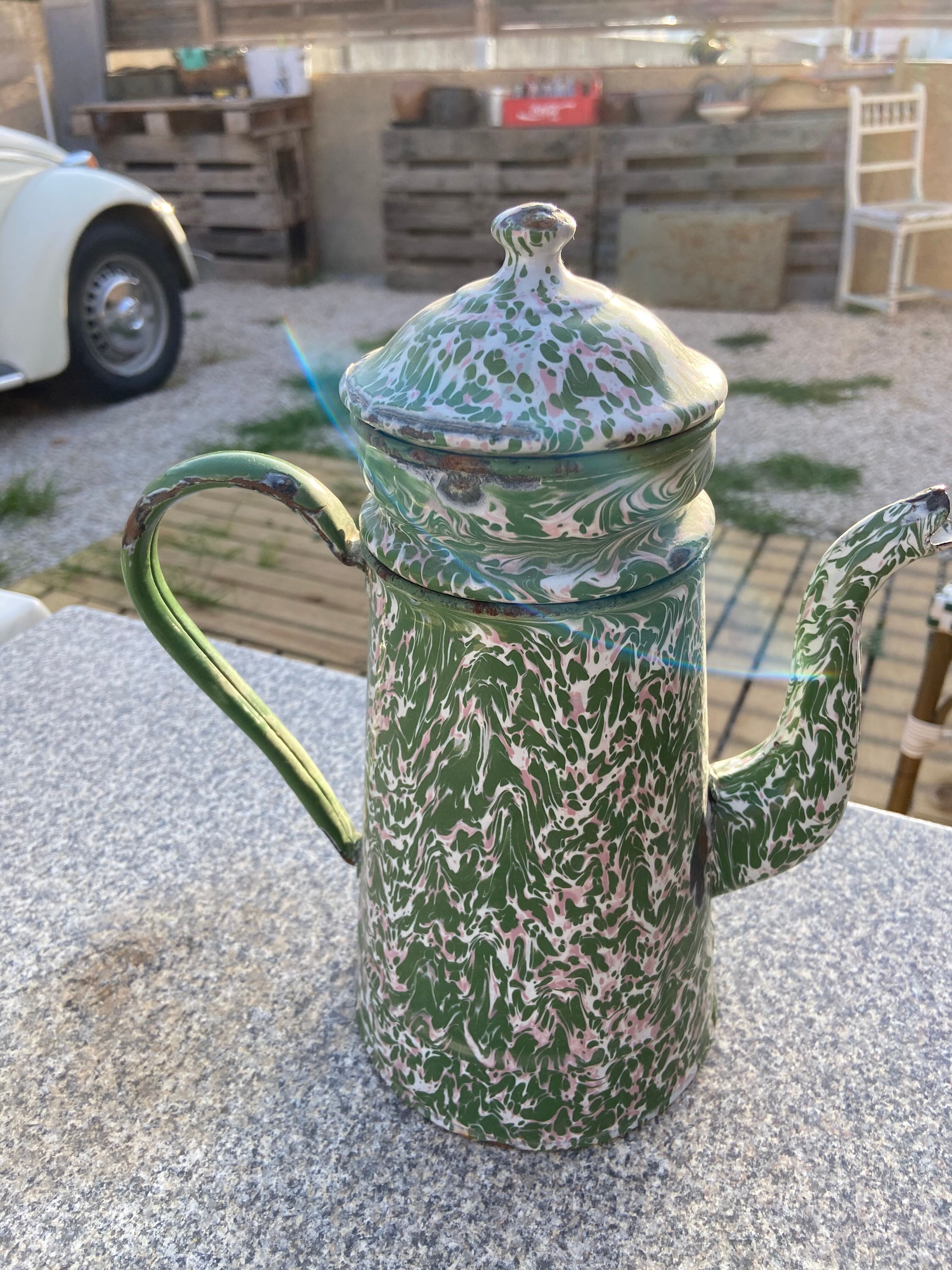 Old enamelled coffee maker