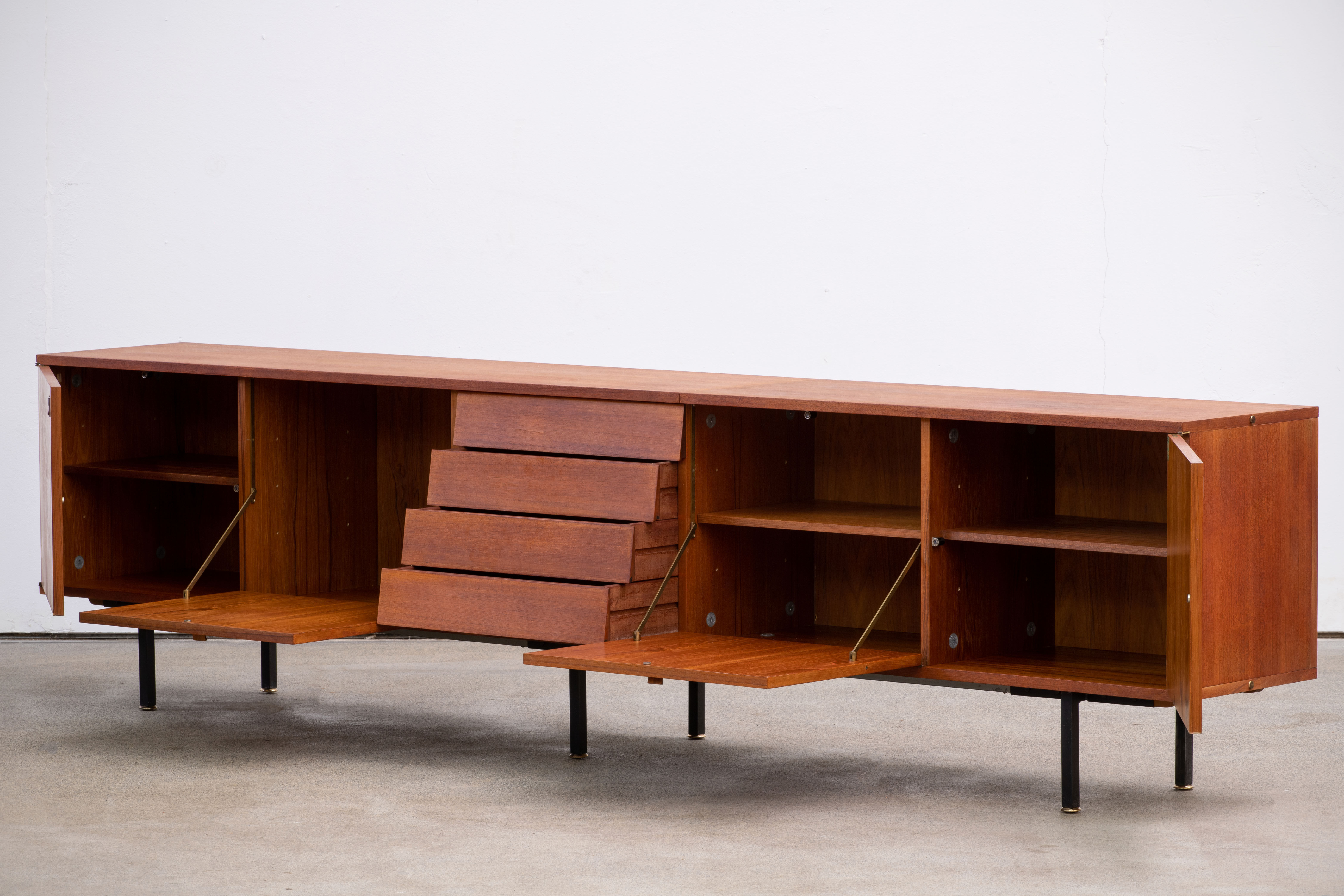 Scandinavian sideboard 300 cm