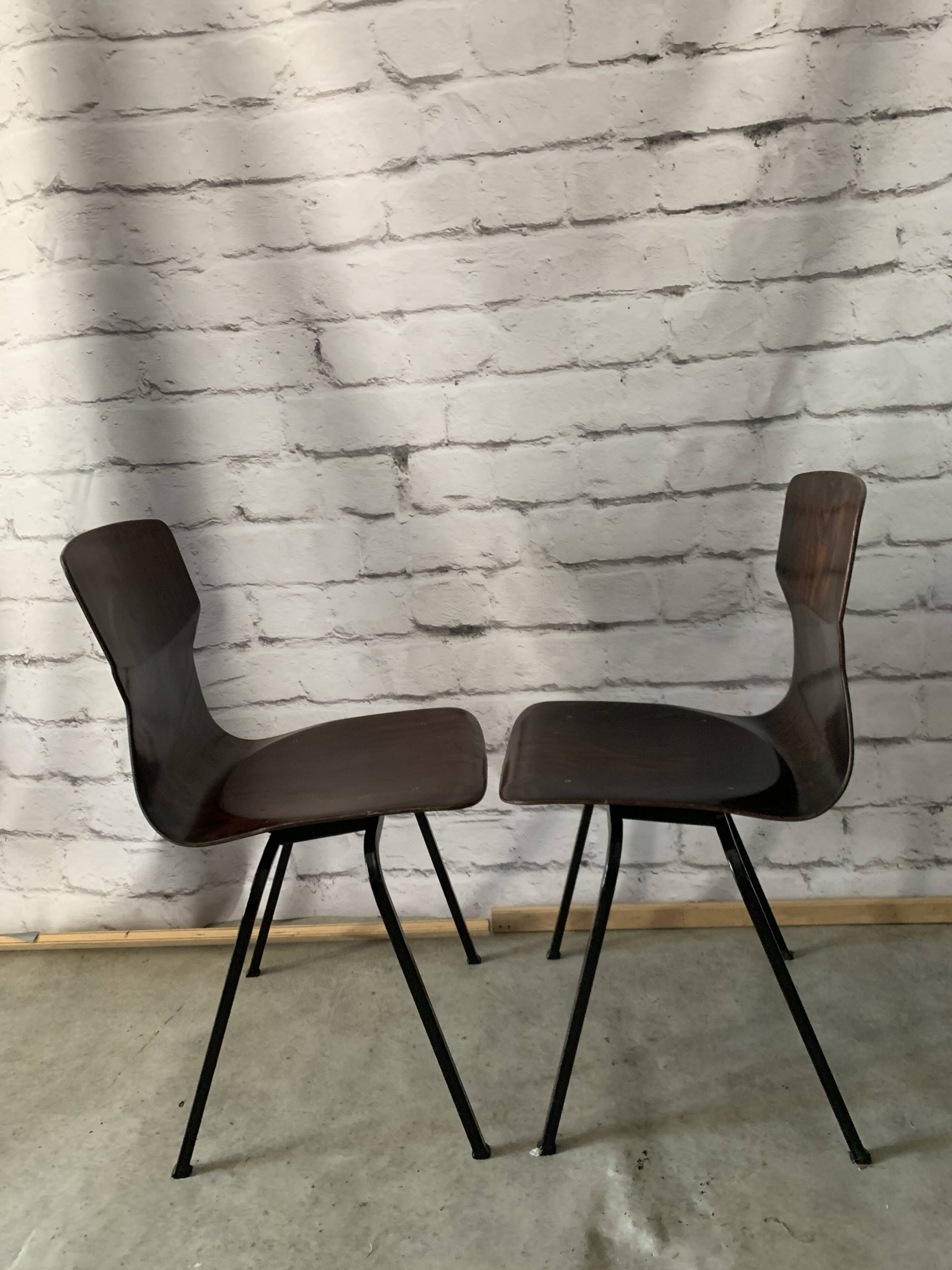 Set Of 2 Pagwood Eromes Chairs